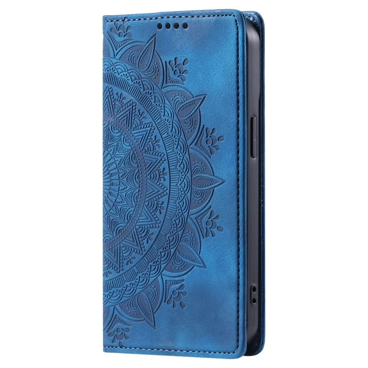 Blaue Handyhülle mit Mandala-Design. Geschlossen, mit gemusterter Vorderseite. Magnetverschluss.