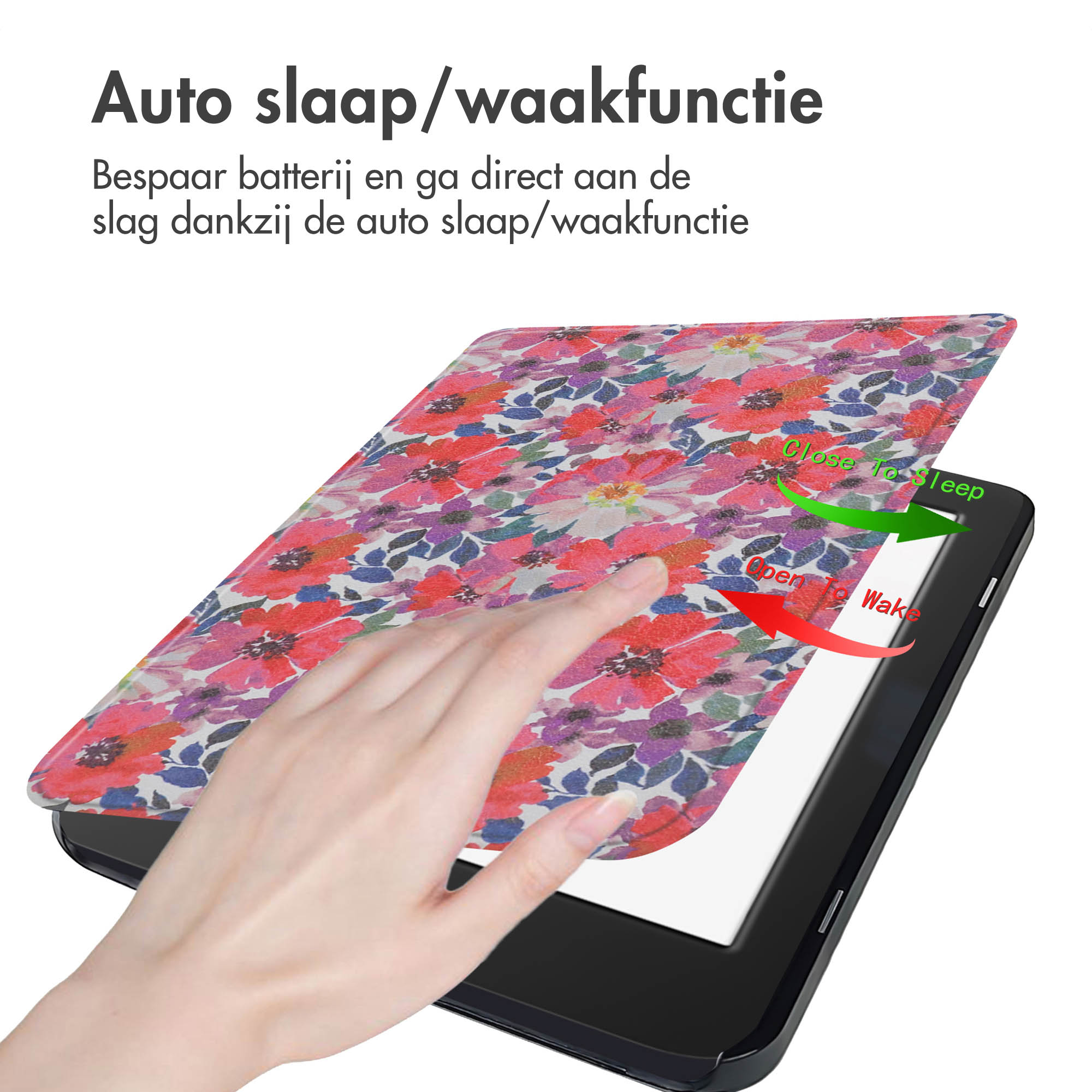 Main ouvrant un étui de liseuse floral, montrant l'écran avec texte et flèches.