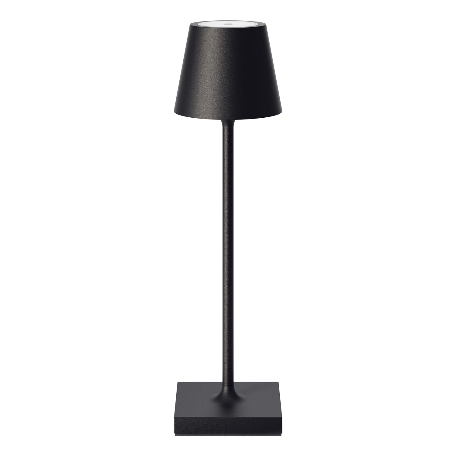 Schwarze Tischlampe mit quadratischem Sockel und kegelförmigem Schirm. Sie steht auf weißem Hintergrund.