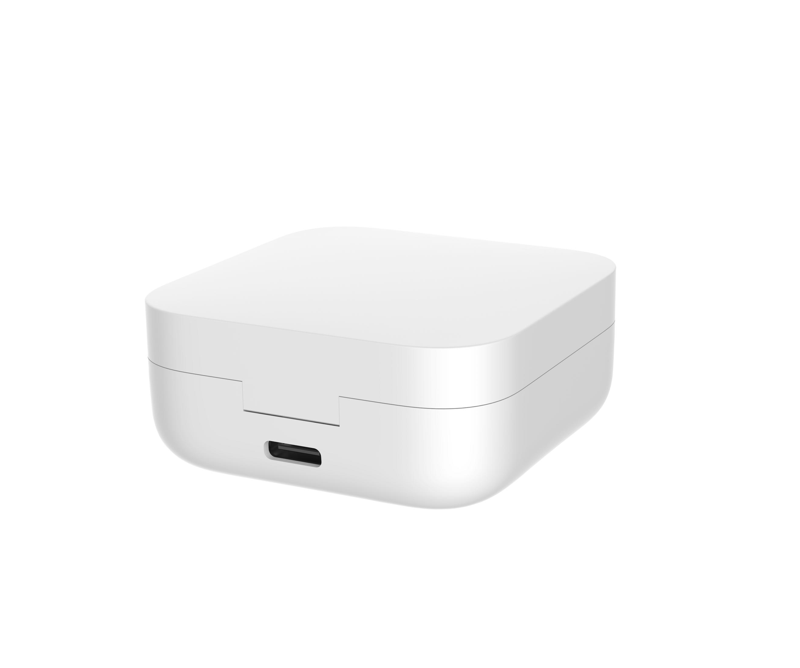 Białe, kwadratowe etui na słuchawki z portem ładowania, na białym tle.