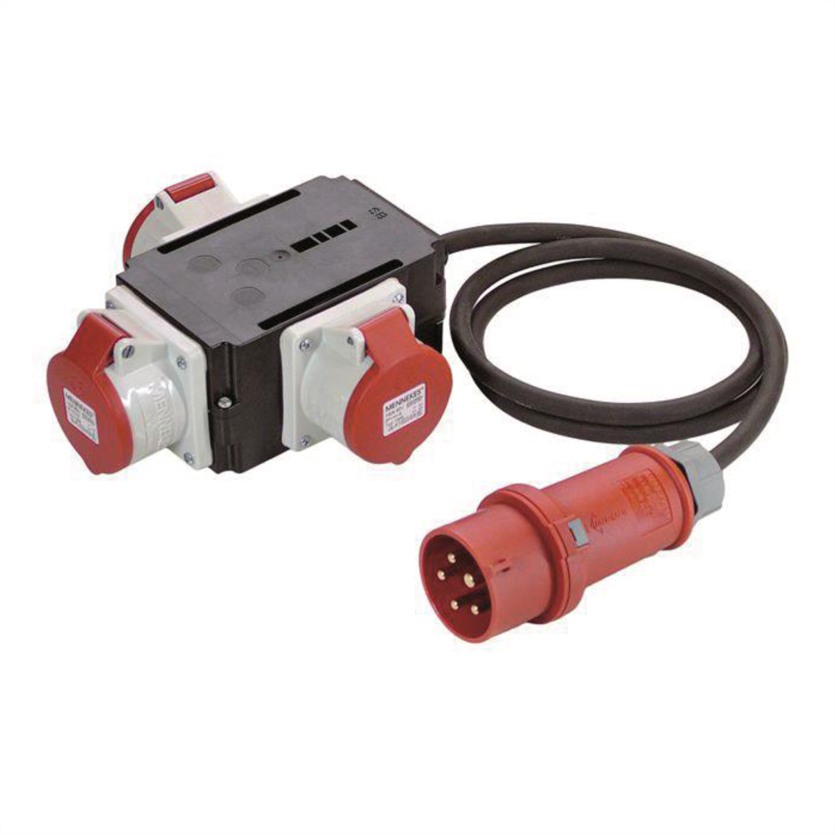 Connettori elettrici con parti rosse e nere e un cavo nero. Sono su bianco.