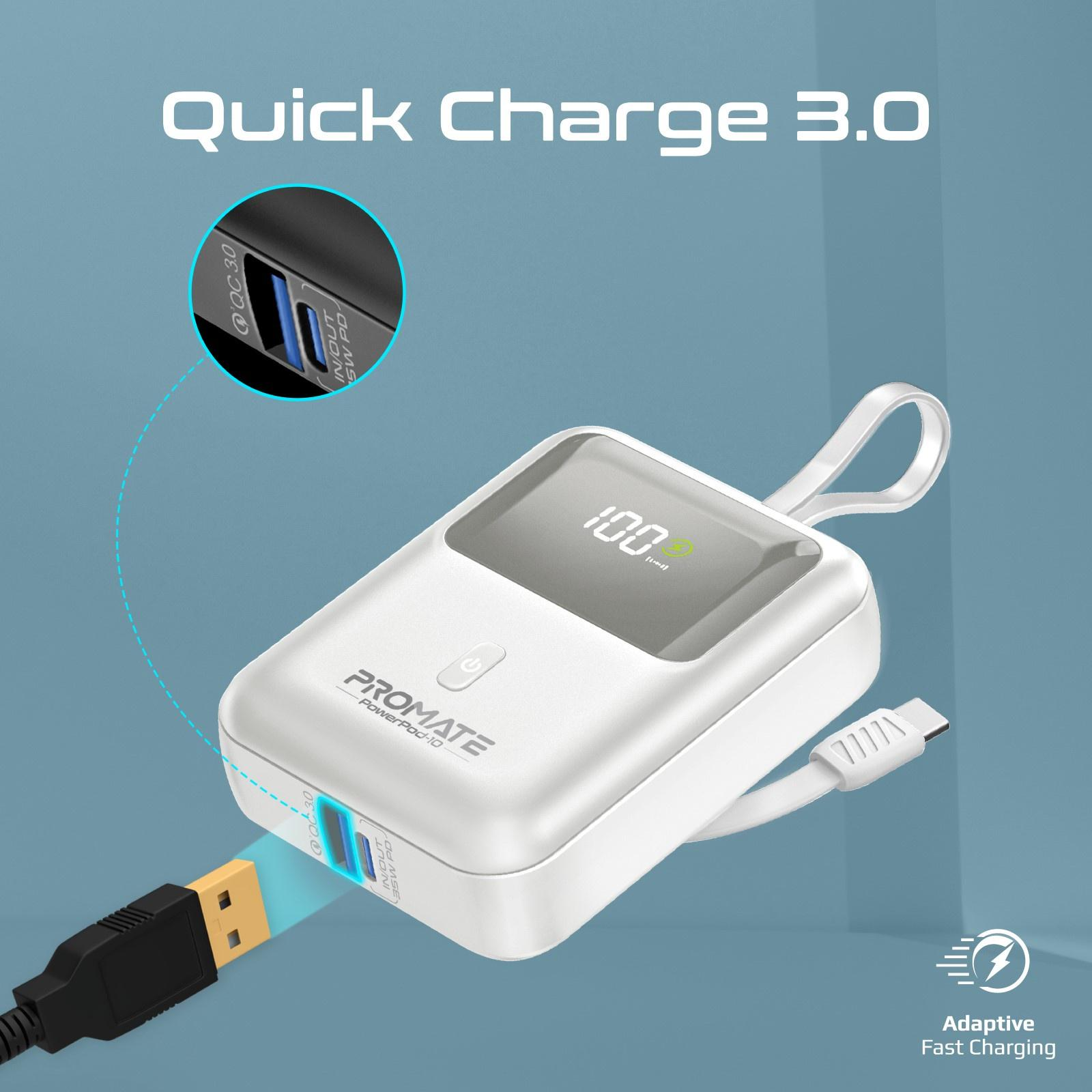 Banco de energía blanco con cable USB enchufado. Texto: Carga rápida 3.0. Pantalla muestra 100%.