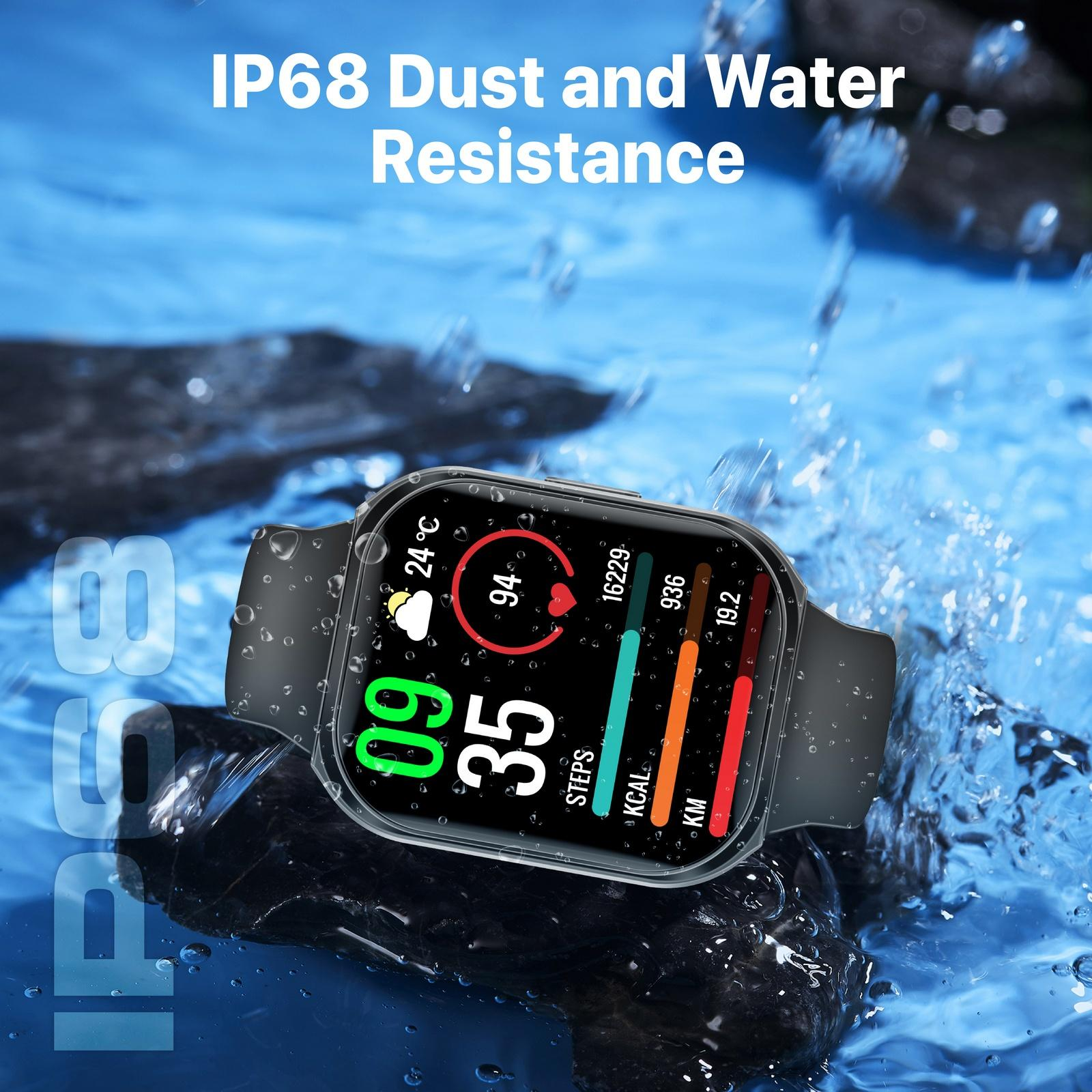 Smartwatch nell'acqua, che mostra i dati sullo schermo, con testo IP68 a sinistra, schizzi.