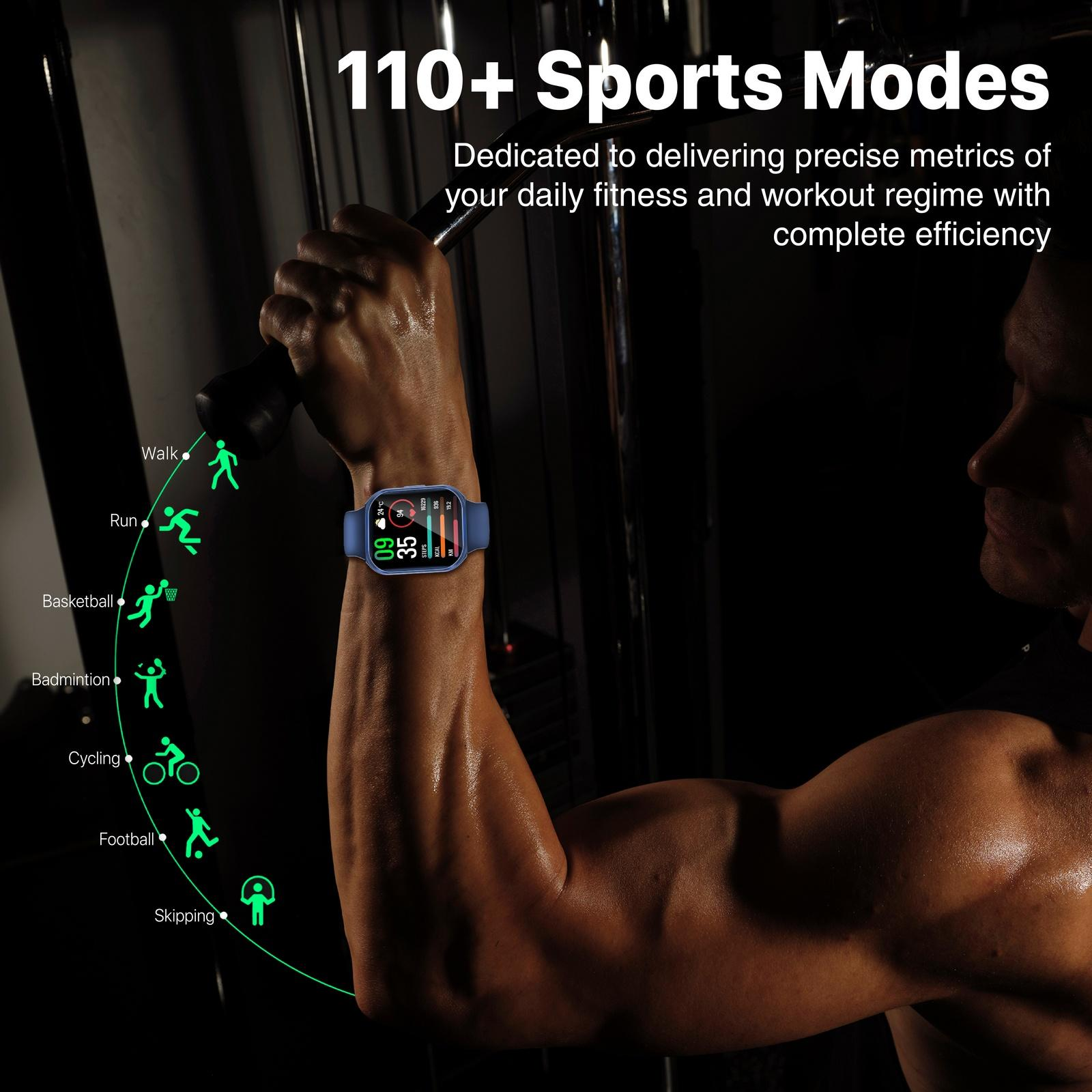 Un uomo con uno smartwatch si sta allenando. Mostra le modalità sportive e le metriche di fitness.
