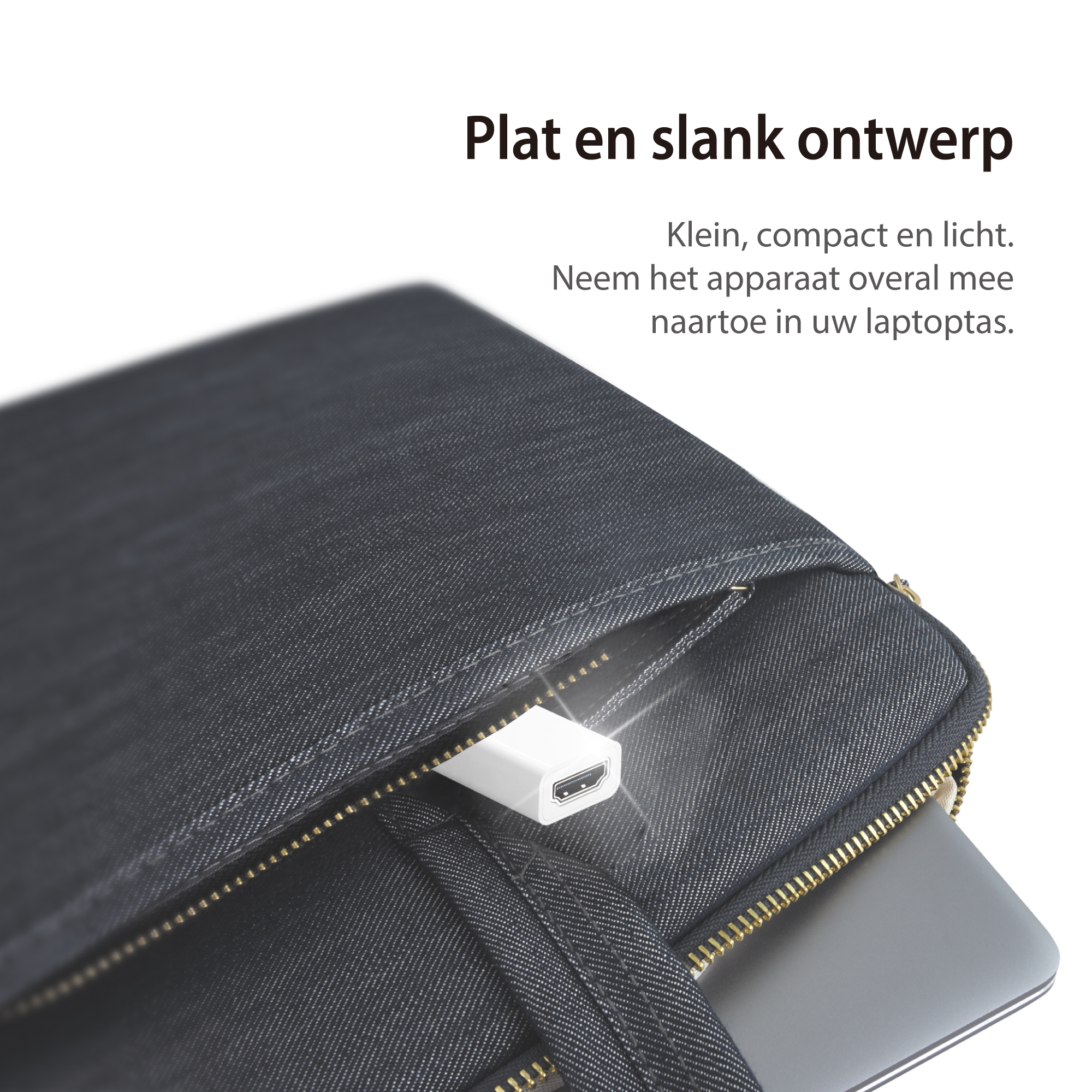 Una funda de portátil de mezclilla con un adaptador blanco que sobresale. La funda está abierta.