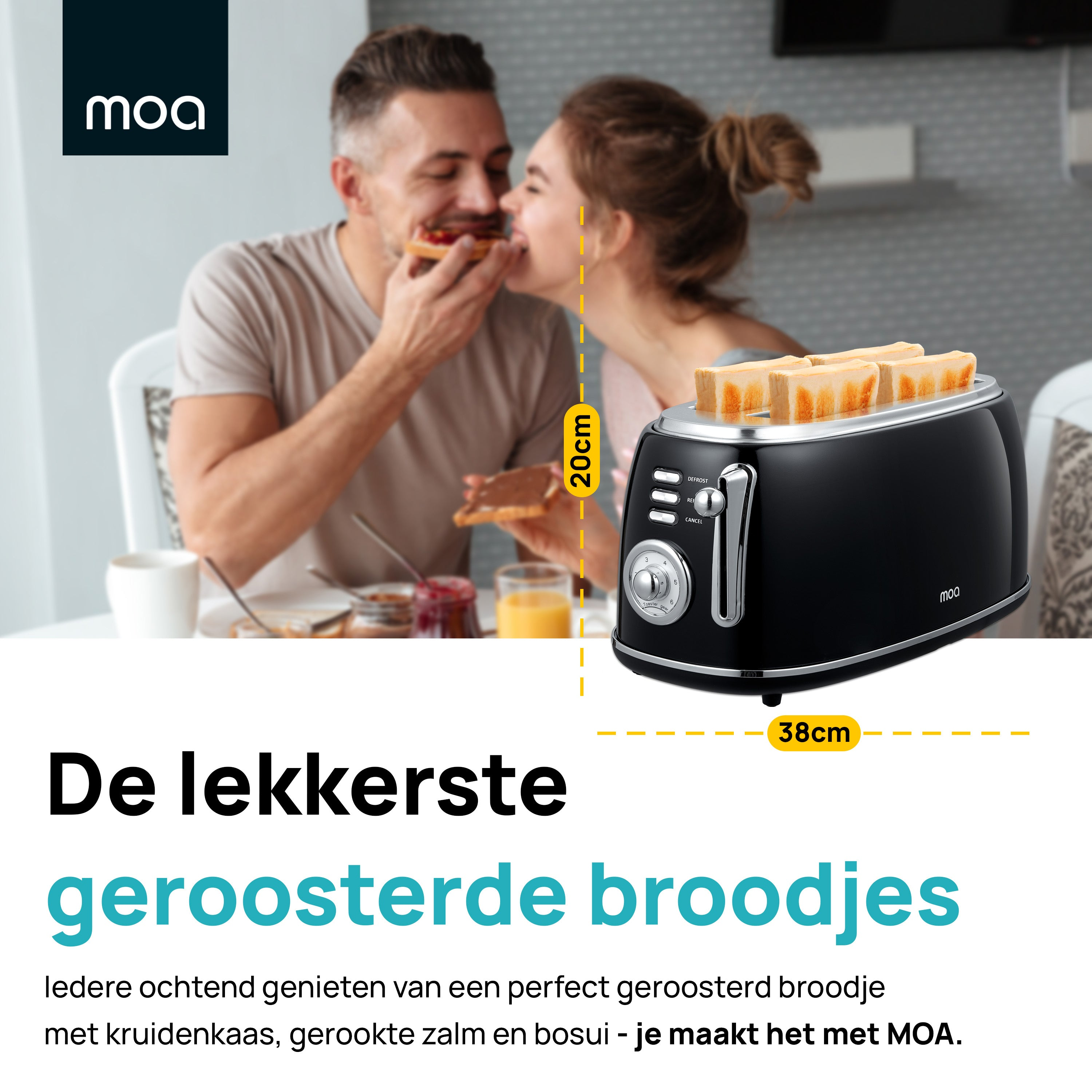 Een stel deelt toast in de buurt van een zwarte broodrooster. De broodrooster heeft brood.