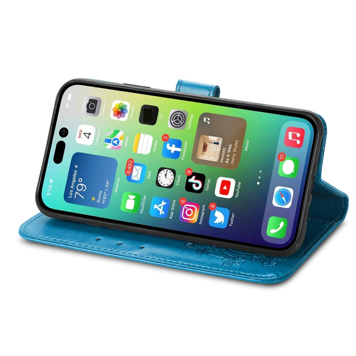 Ein Telefon mit blauer Hülle, das einen bildschirm mit Apps zeigt, auf weißem Untergrund.