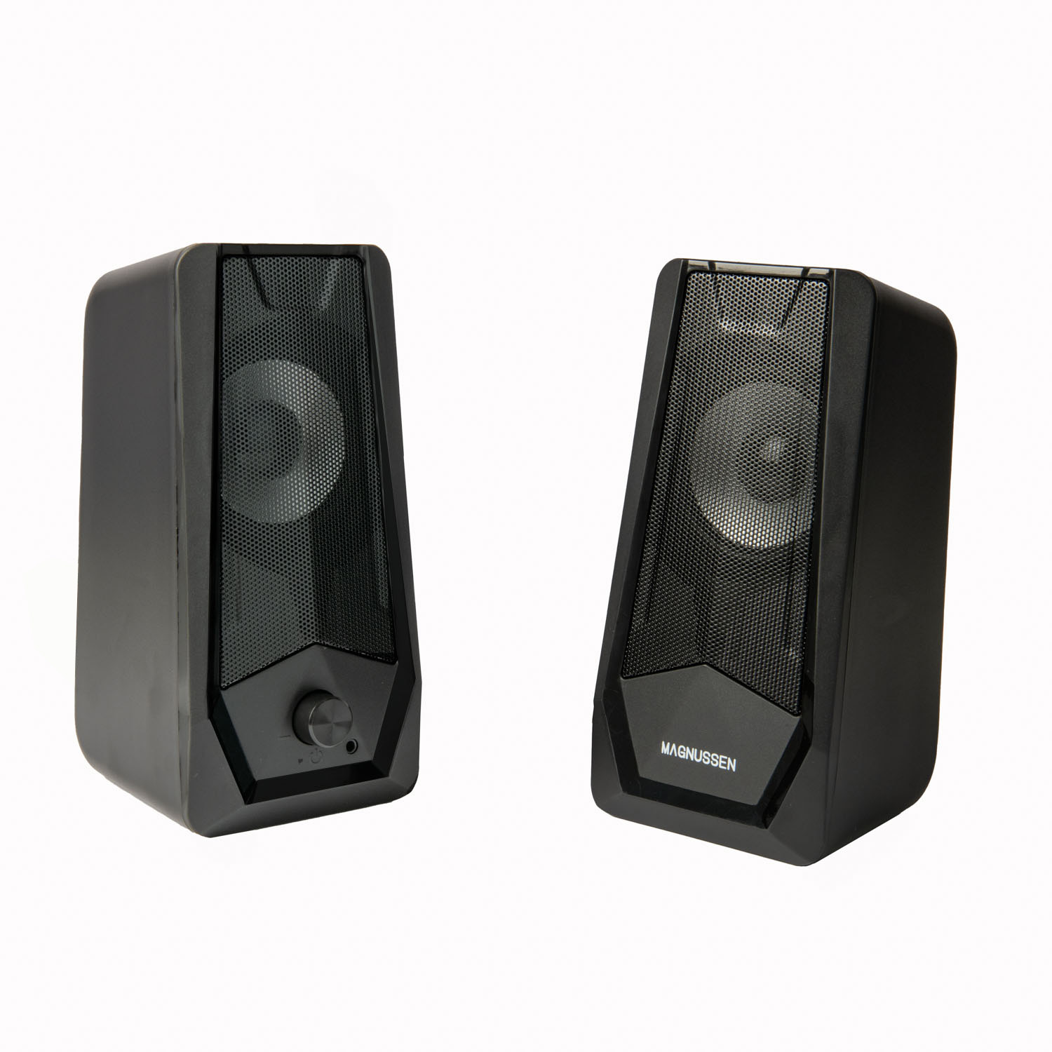 Dos altavoces negros con rejillas, fondo blanco.