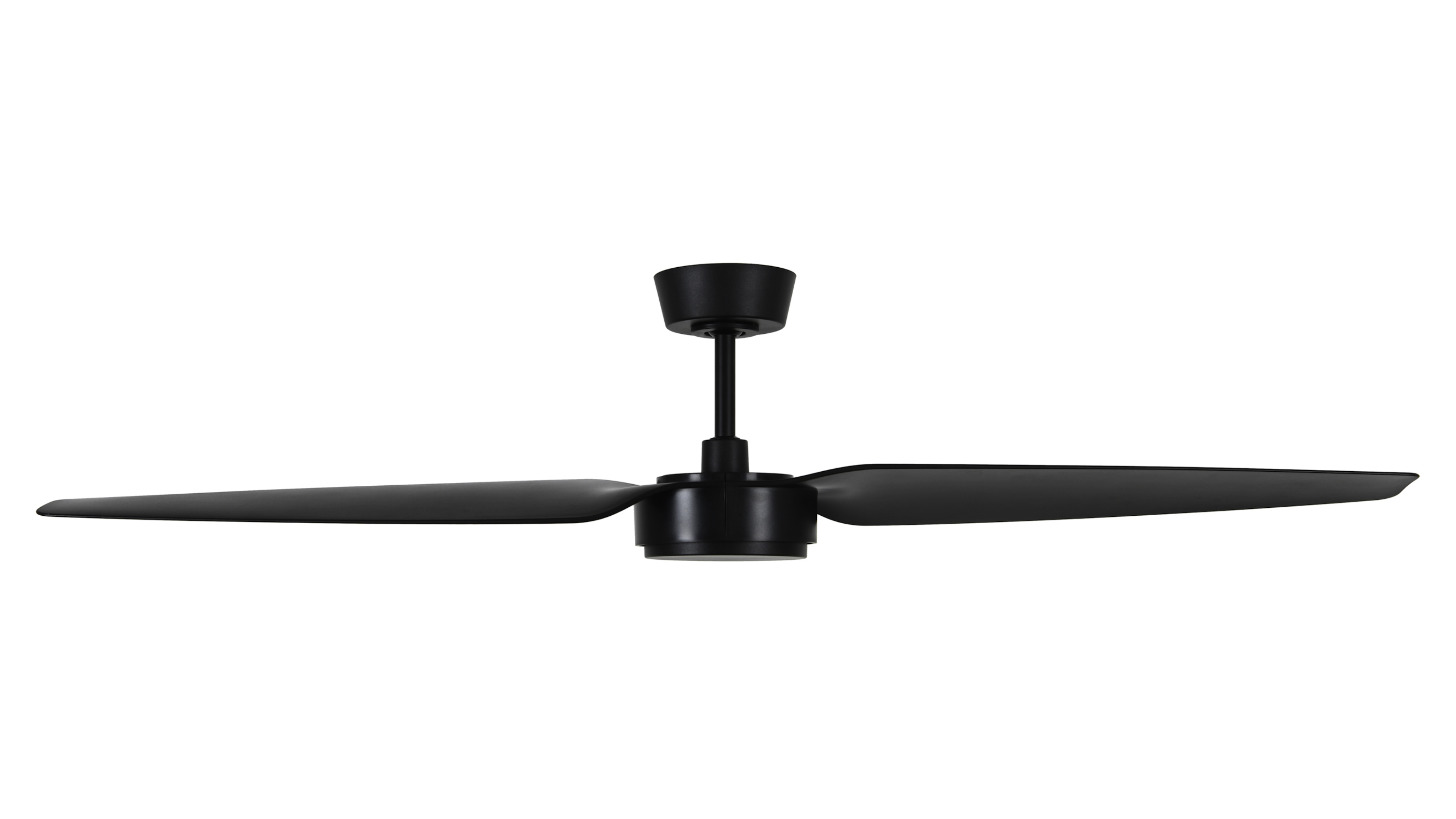 Schwarzer Deckenventilator mit zwei langen Flügeln. Er hat ein zentrales Motorgehäuse und eine Stange.