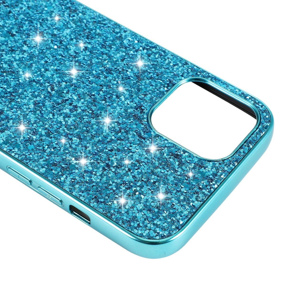 Nahaufnahme einer blauen, glitzernden Handyhülle. Das Kameraloch ist sichtbar. Weißer Hintergrund.