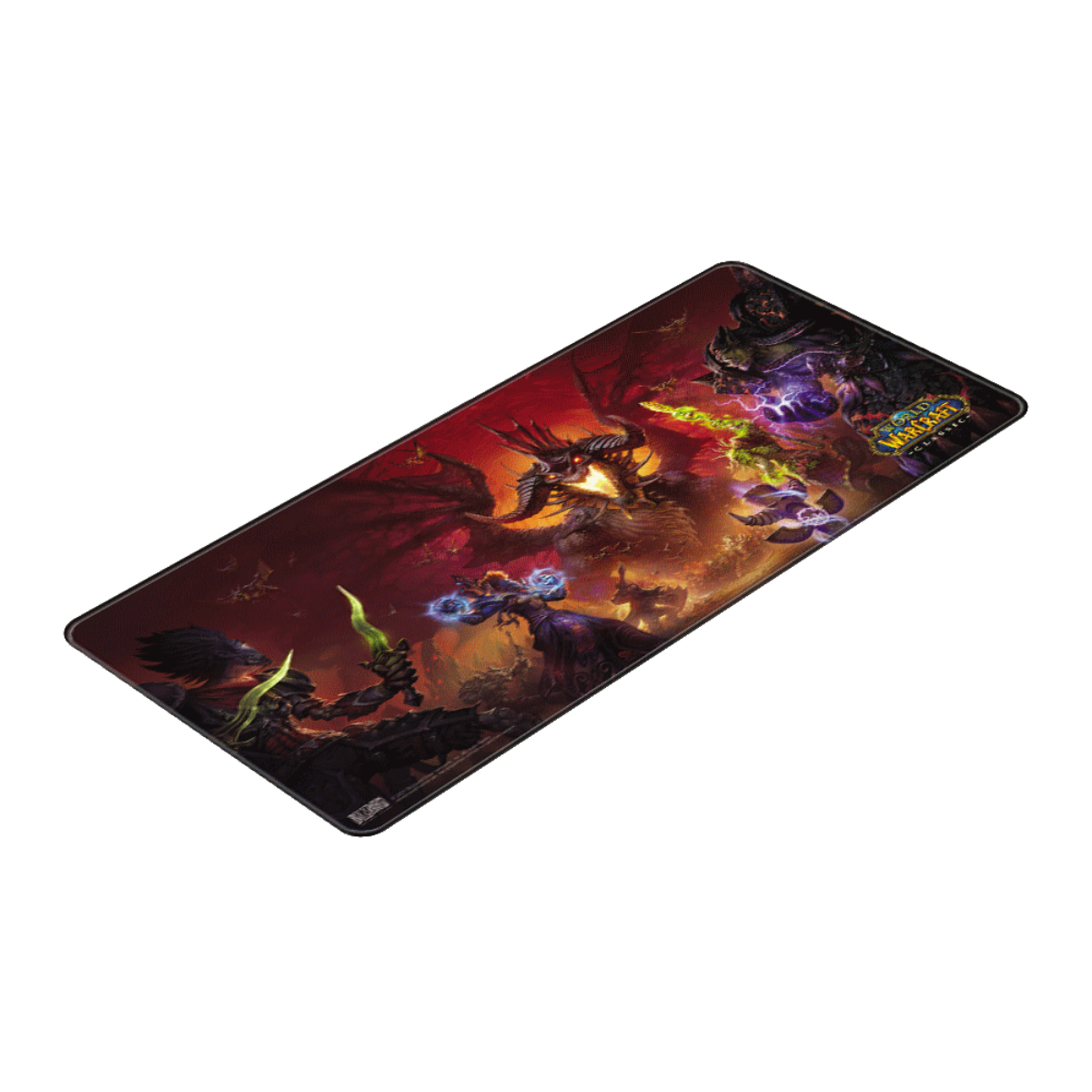 Ein World of Warcraft-Mauspad zeigt einen Drachen und Charaktere in einer Kampfszene.