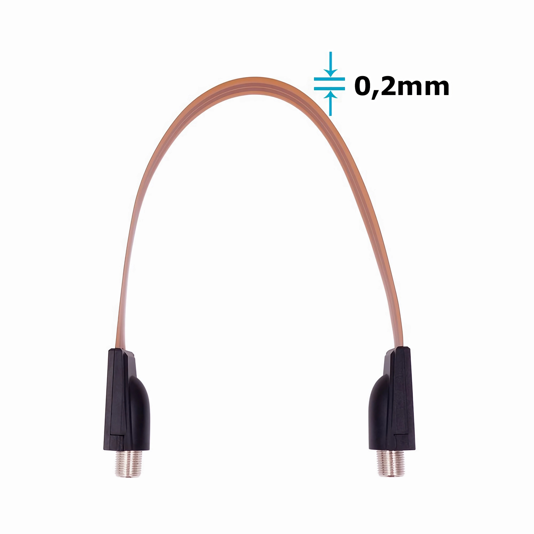 Braunes Kabel mit schwarzen Steckern, zeigt 0,2 mm Breite.