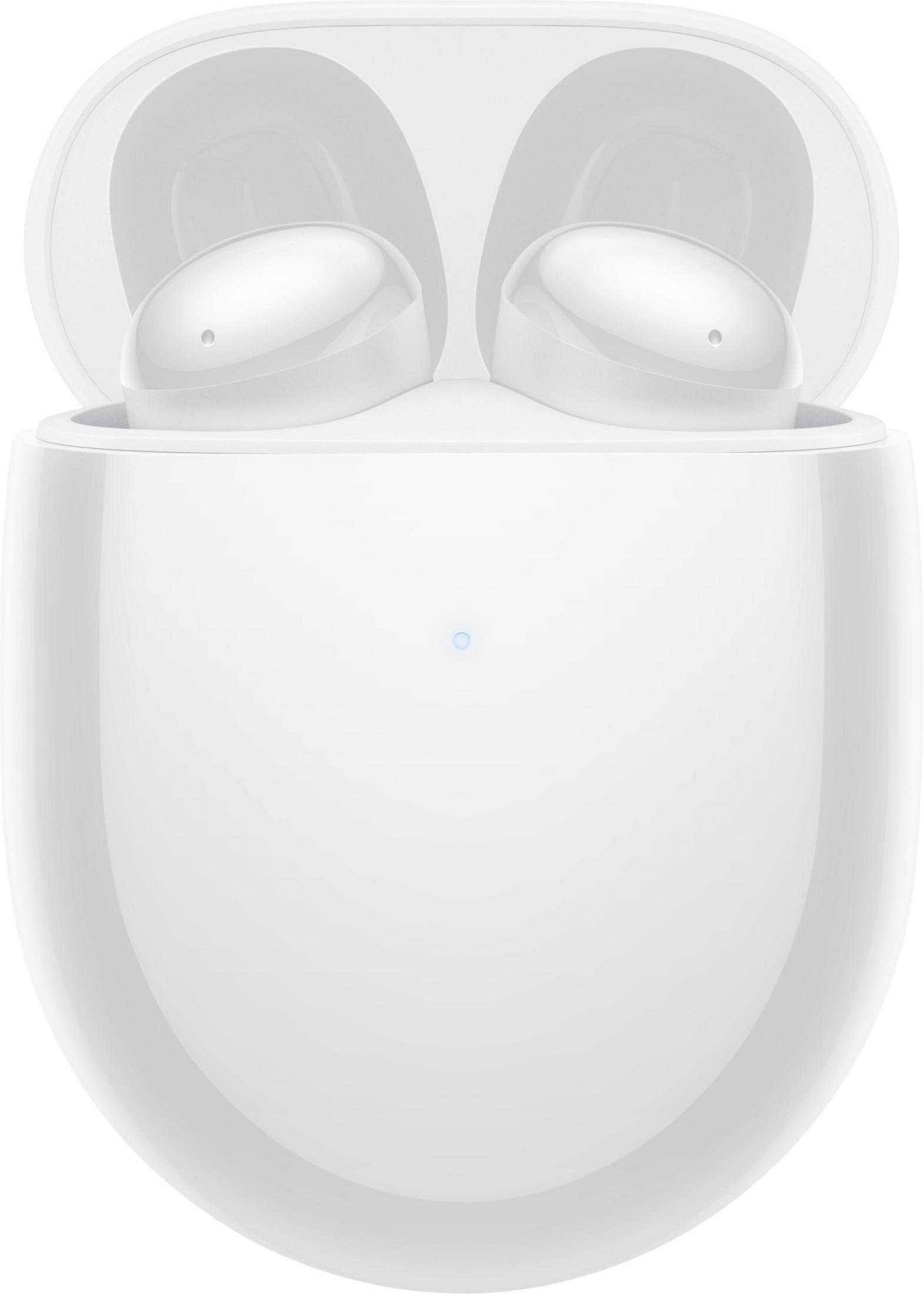 Białe słuchawki douszne w otwartym etui ładującym. Etui jest owalne z niebieskim światłem.