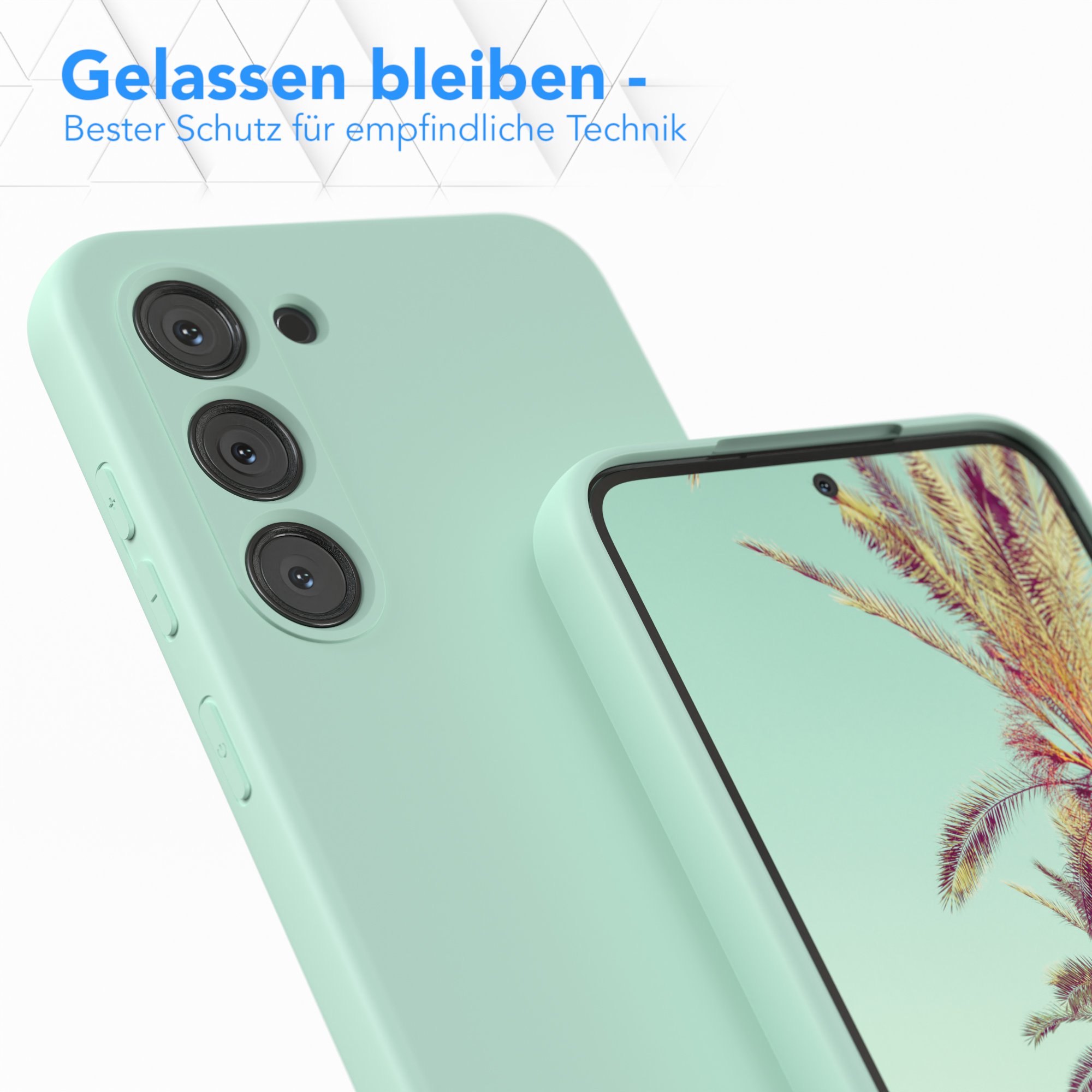 Eine mintgrüne Handyhülle mit drei Kameralinsen vor verschwommenem Hintergrund.