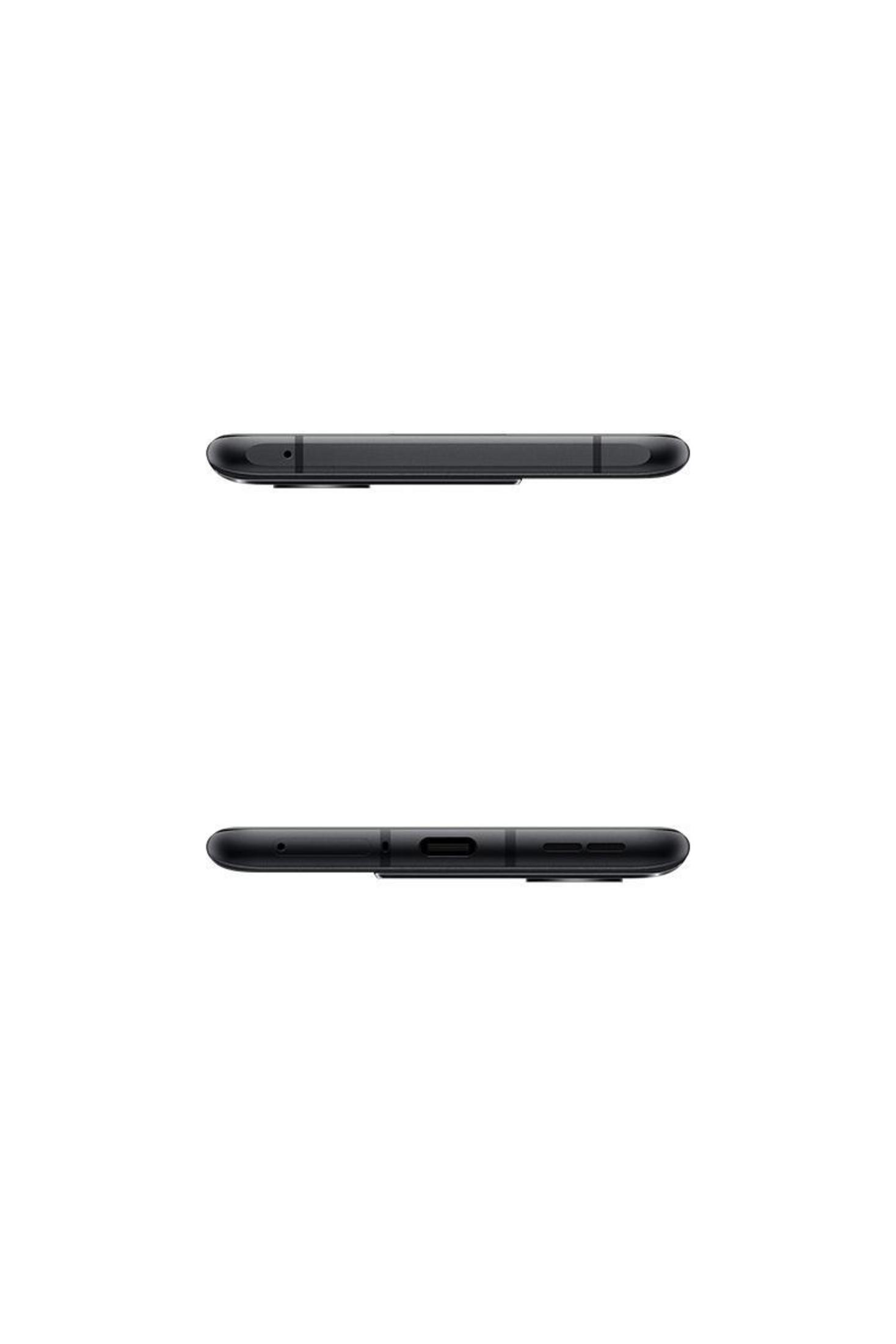 Dwa czarne telefony, widok z boku, pokazujące krawędzie. Białe tło.