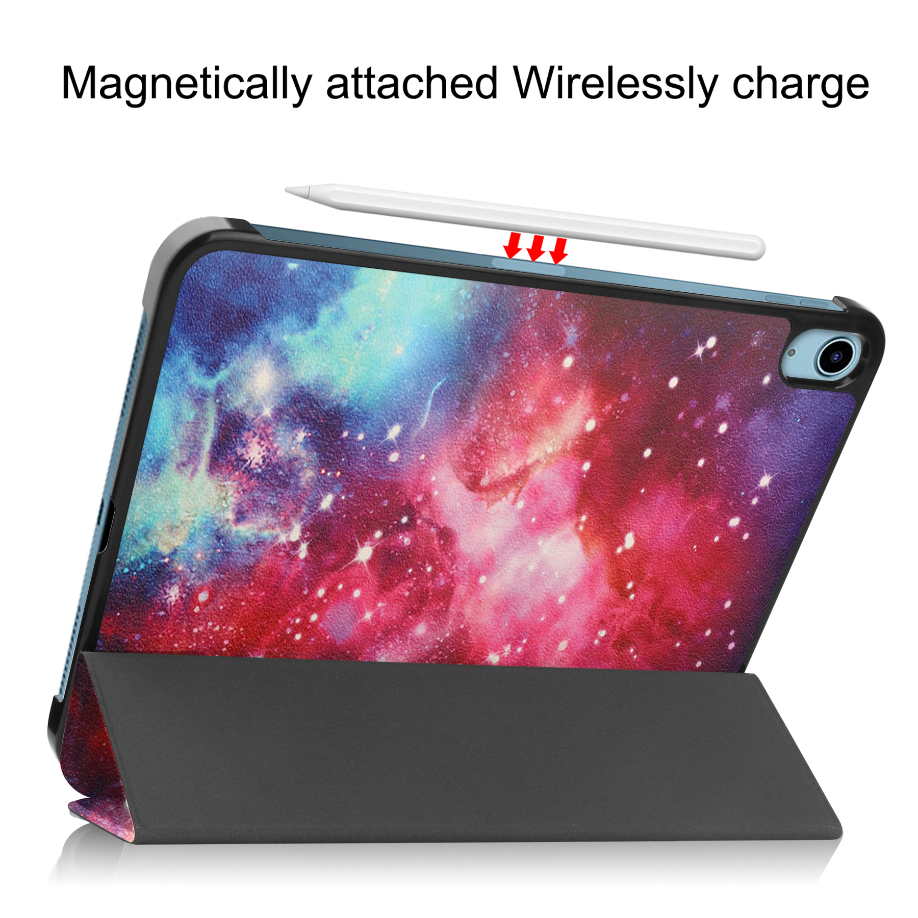Tablet-Hülle mit Galaxie-Design, einem Stift befestigt. Text: Magnetisch befestigt, drahtlos aufladen.