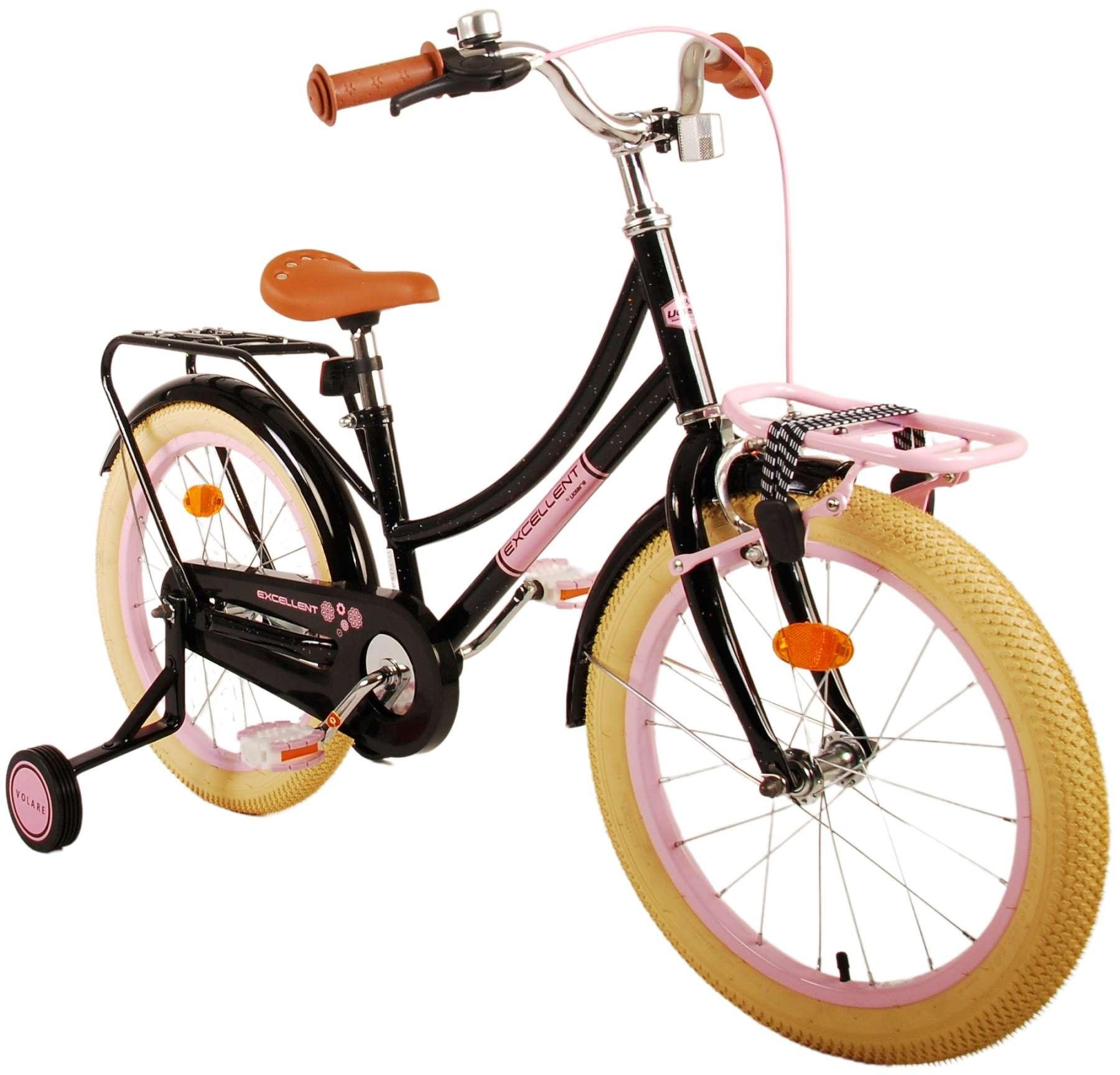 Ein schwarzes Fahrrad mit rosa Akzenten und Stützrädern vor weißem Hintergrund.