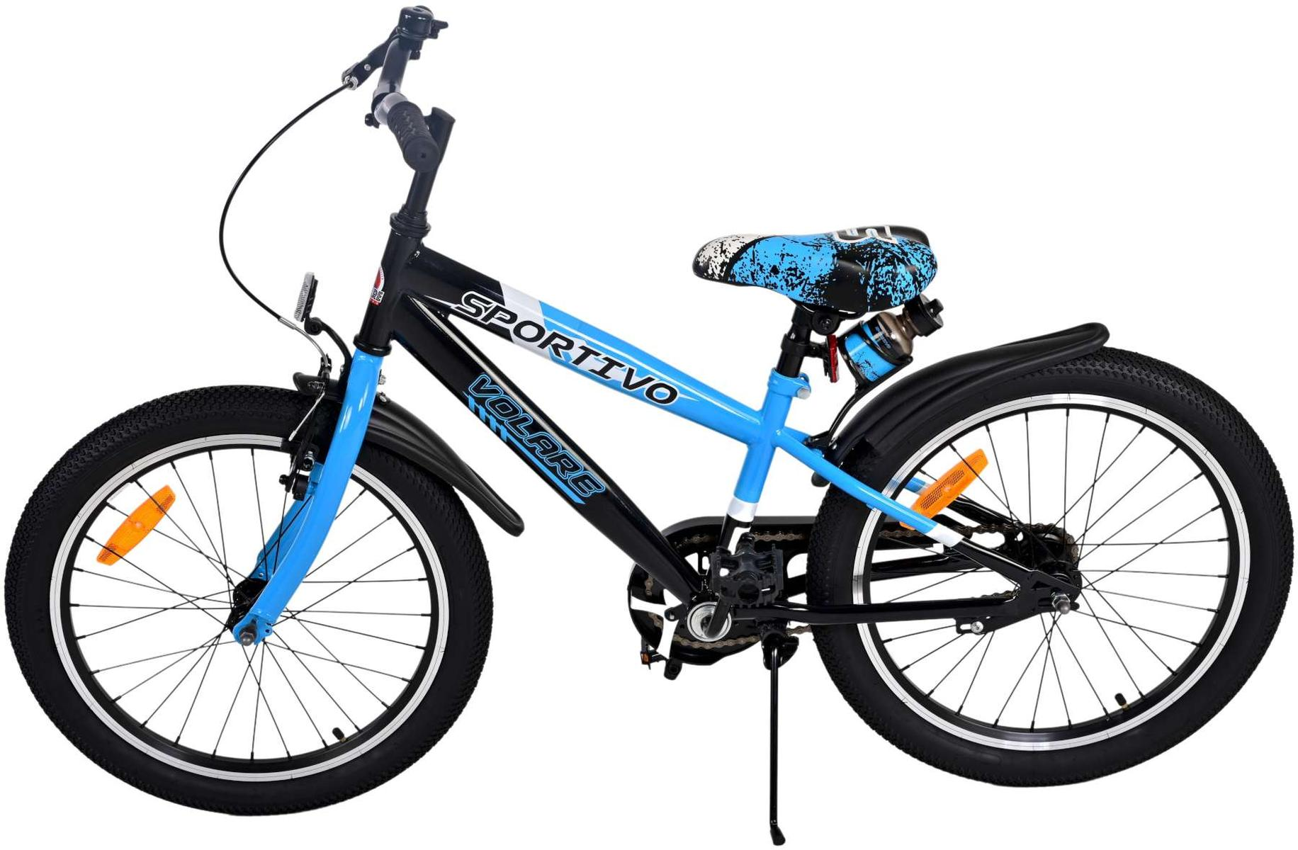 Schwarz, blau und weißes Fahrrad. Es hat einen blauen Sitz und schwarze Reifen.