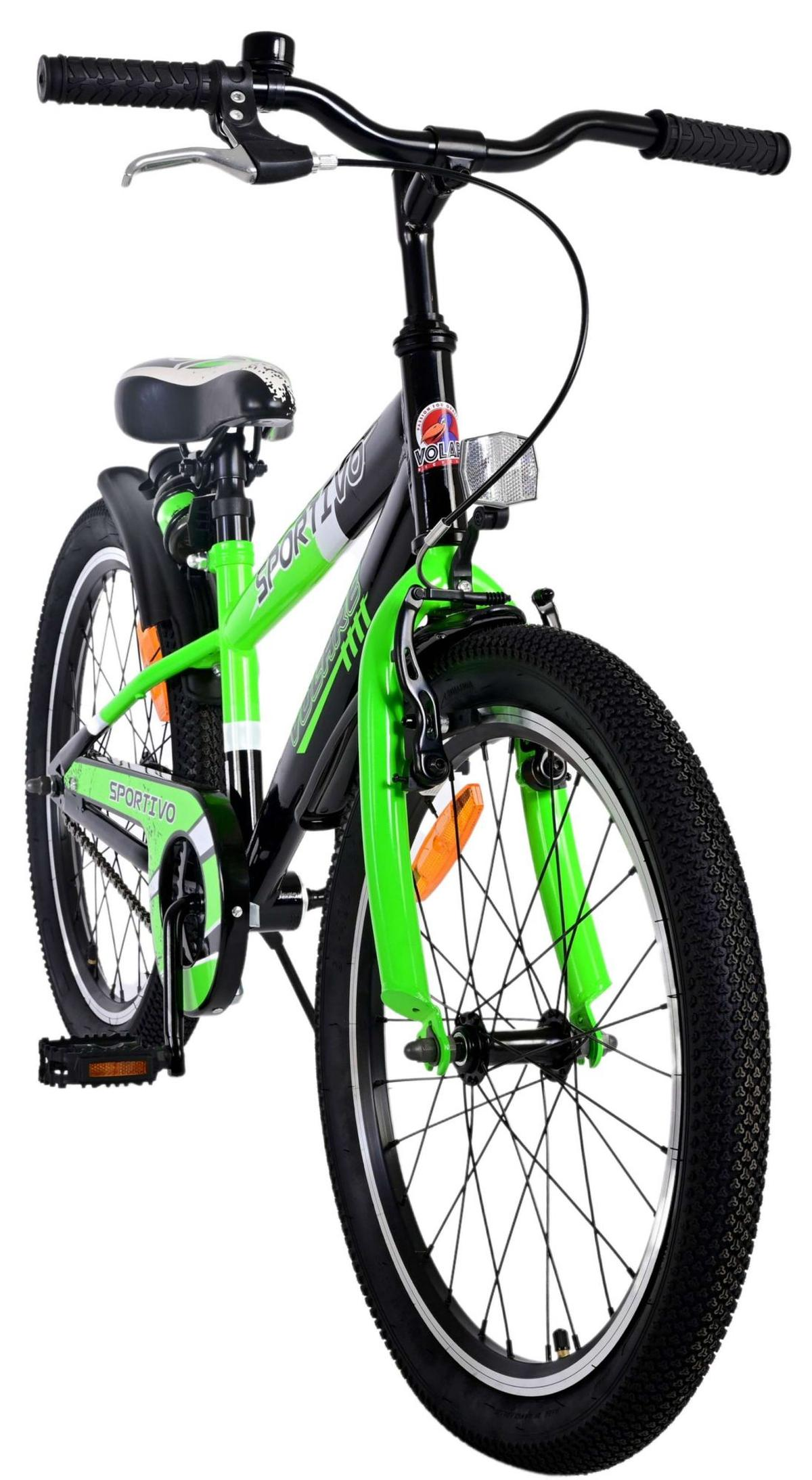 Ein schwarz-grünes Fahrrad mit dem Namen "SPORTIVO" auf dem Rahmen, von vorne gesehen.