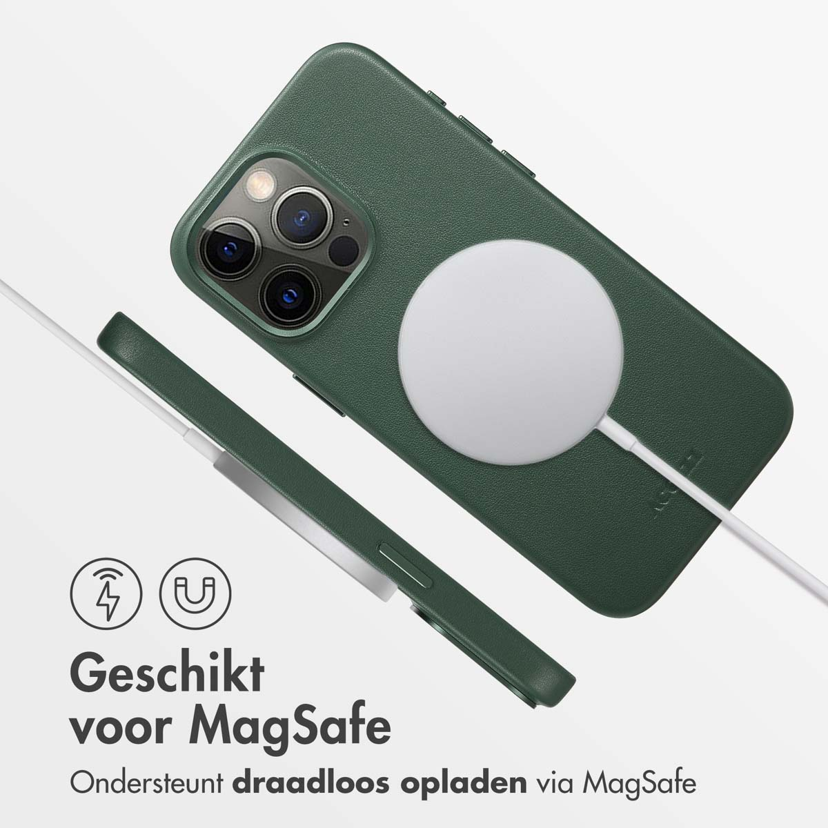 Een groene telefoonhoes met een witte MagSafe-oplader. Tekst: 'Geschikt voor MagSafe' en 'Ondersteunt draadloos opladen via MagSafe'.
