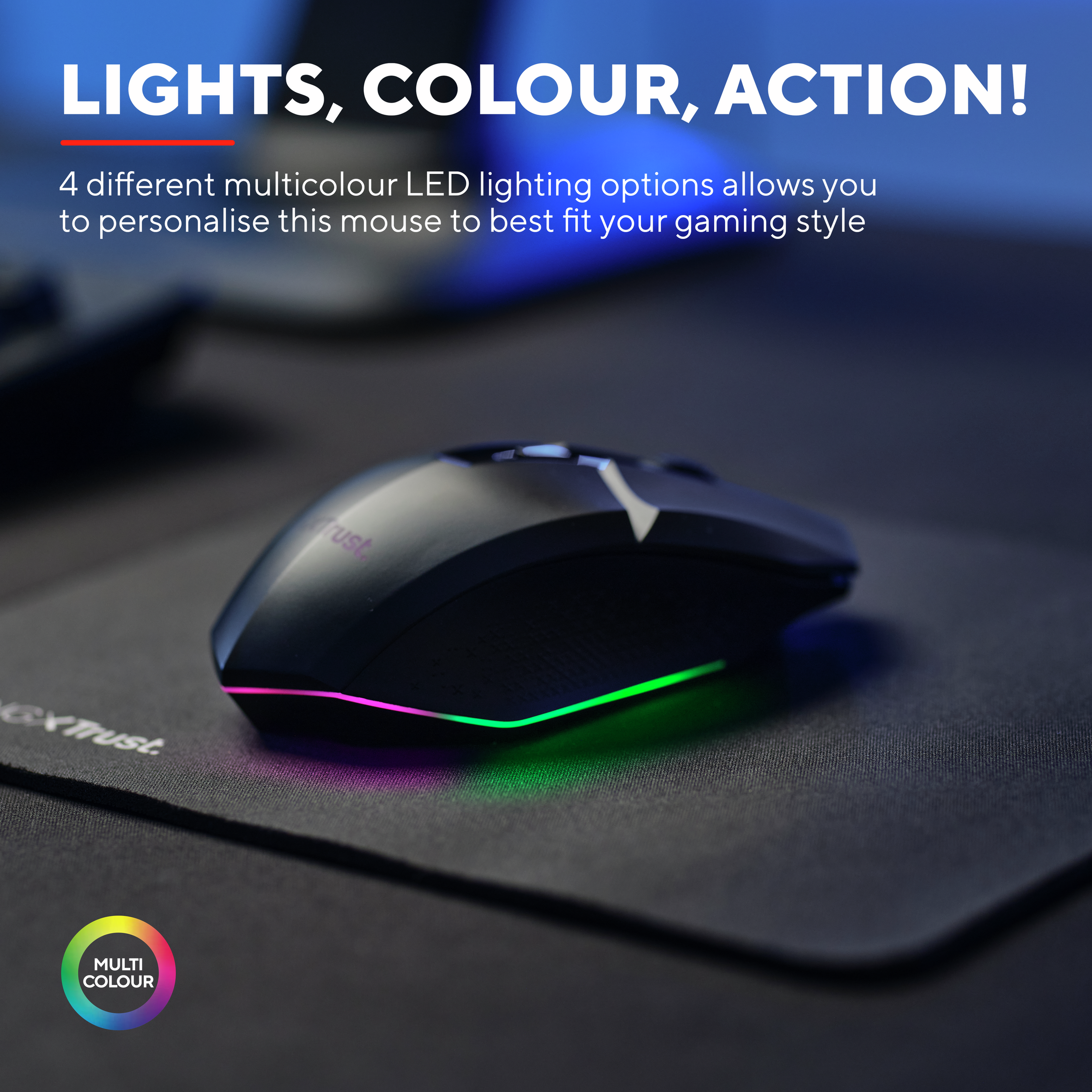 Czarna mysz gamingowa na podkładce, z wielokolorowymi światłami LED.