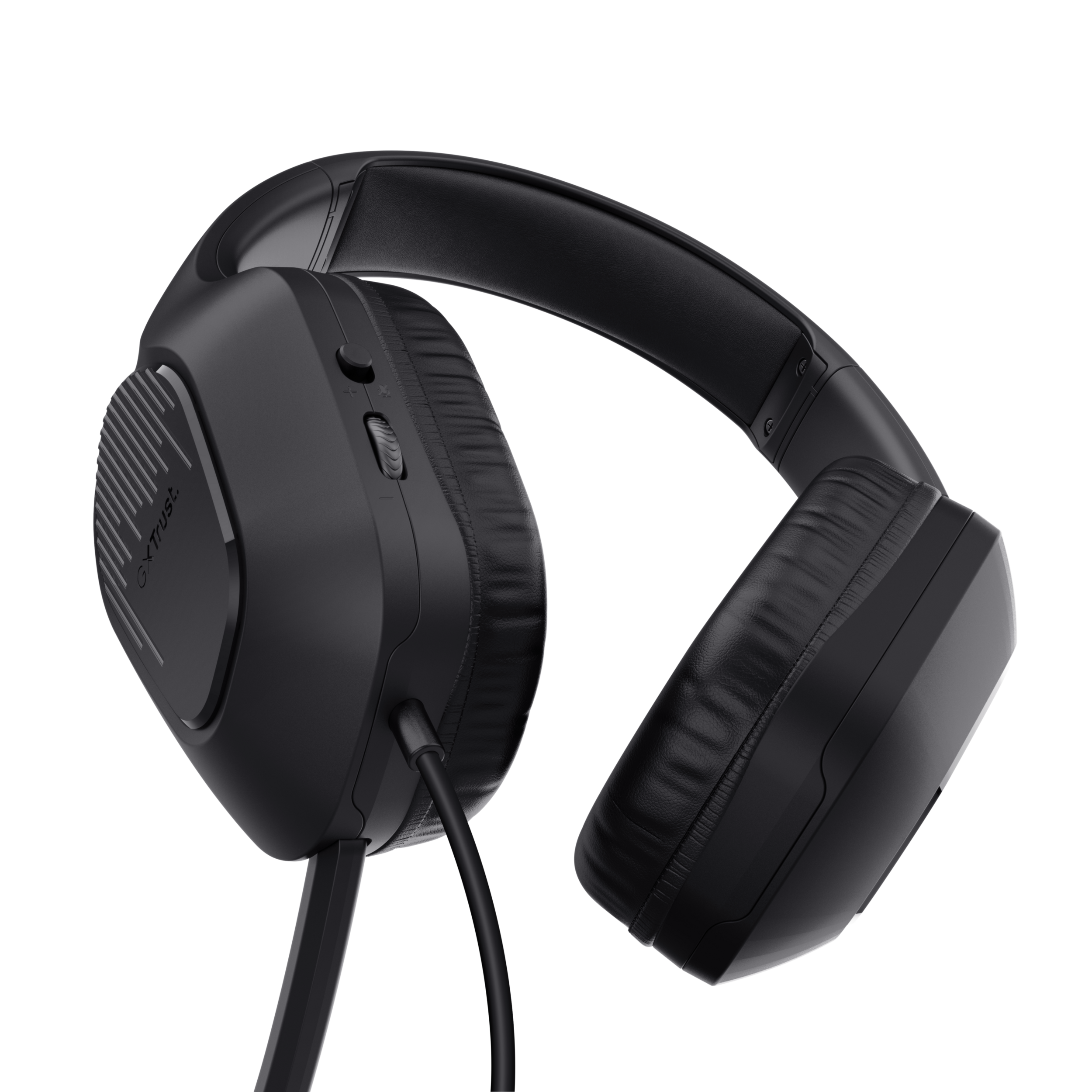 Czarne słuchawki Trust. Widoczny kabel i elementy sterujące. Tło jest czarne.