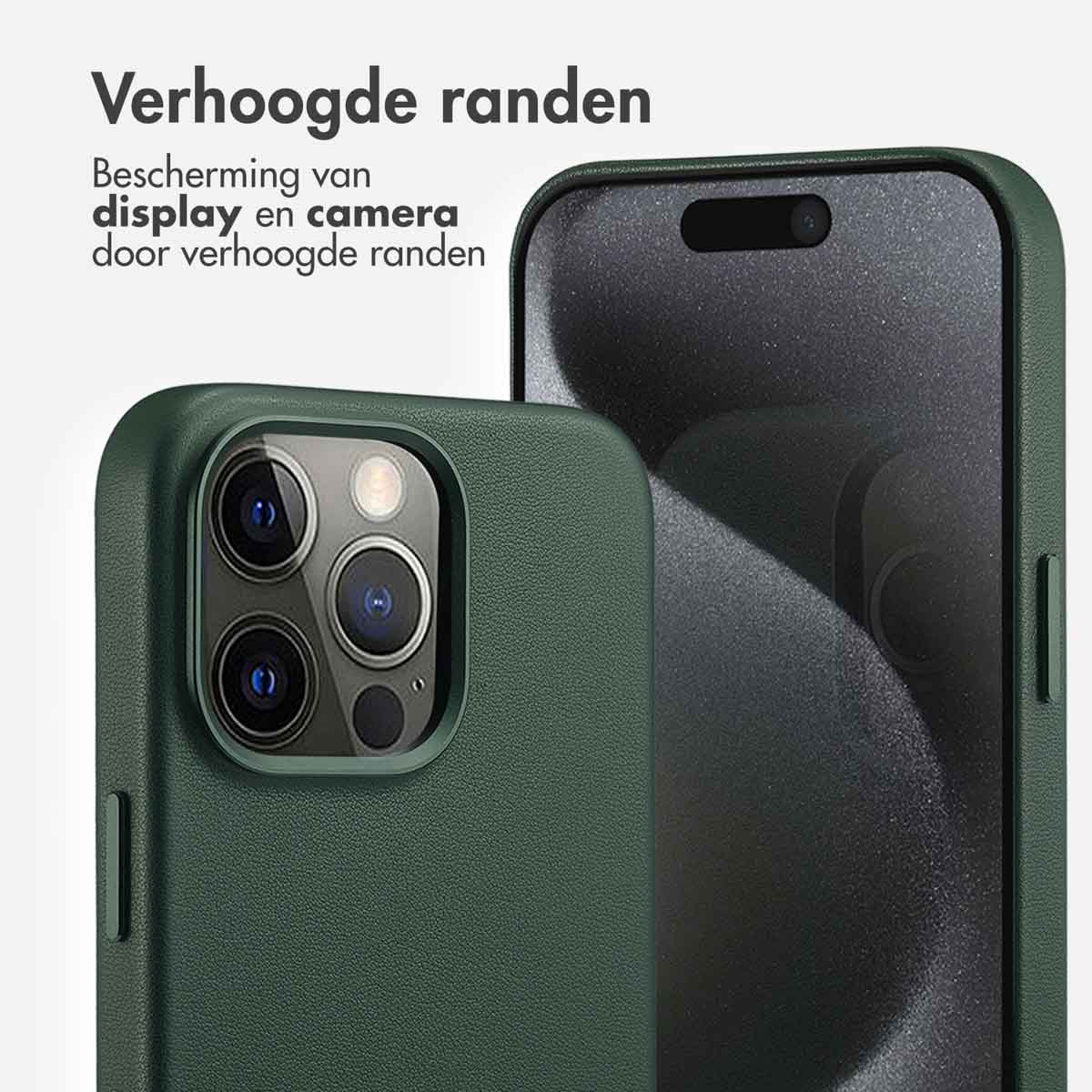 Groene telefoonhoes met een telefoon. De hoes is effen van kleur en heeft tekst onderaan.