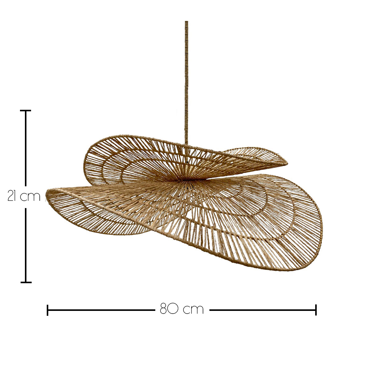 Eine braune, gewebte Pendelleuchte, mit den angegebenen Maßen 21 cm Höhe und 80 cm Breite.