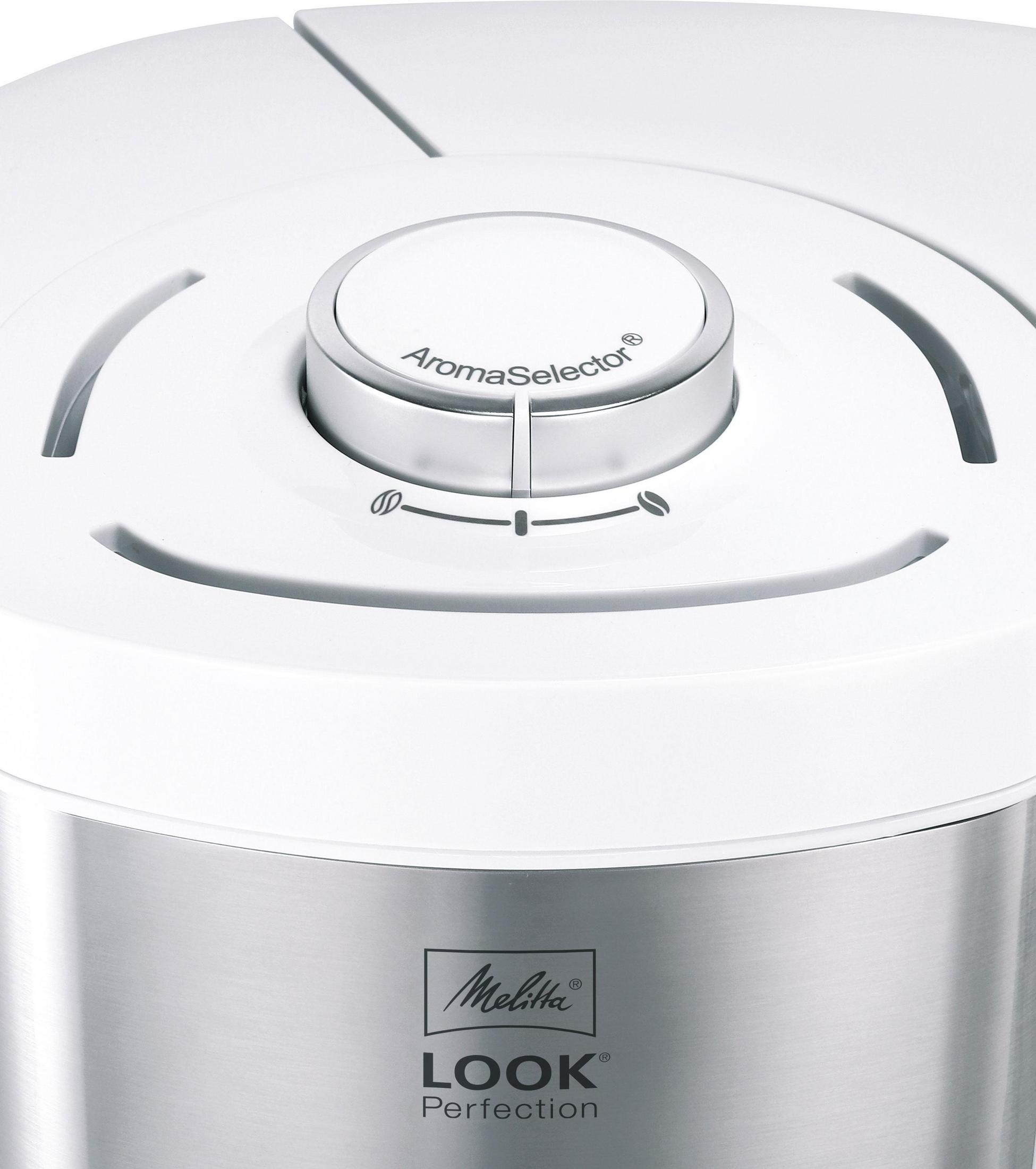 Zbliżenie górnej części ekspresu do kawy z pokrętłem.