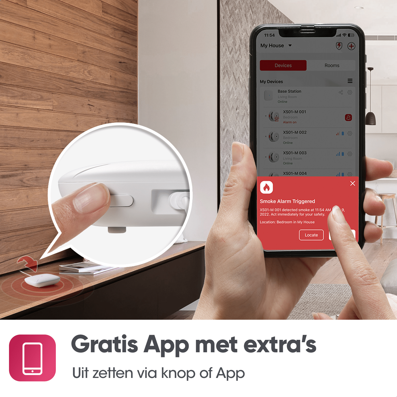 Eine Person hält ein Telefon mit einer Rauchalarmauslösebenachrichtigung. Ein weißes Gerät ist auch sichtbar.