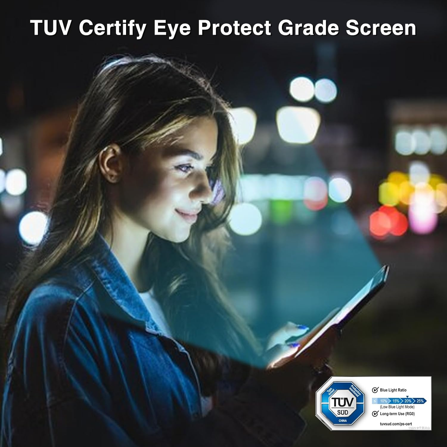 Frau schaut nachts auf ein Tablet. Text: TUV Certify Eye Protect Grade Screen. Blaulichtmodus gezeigt.