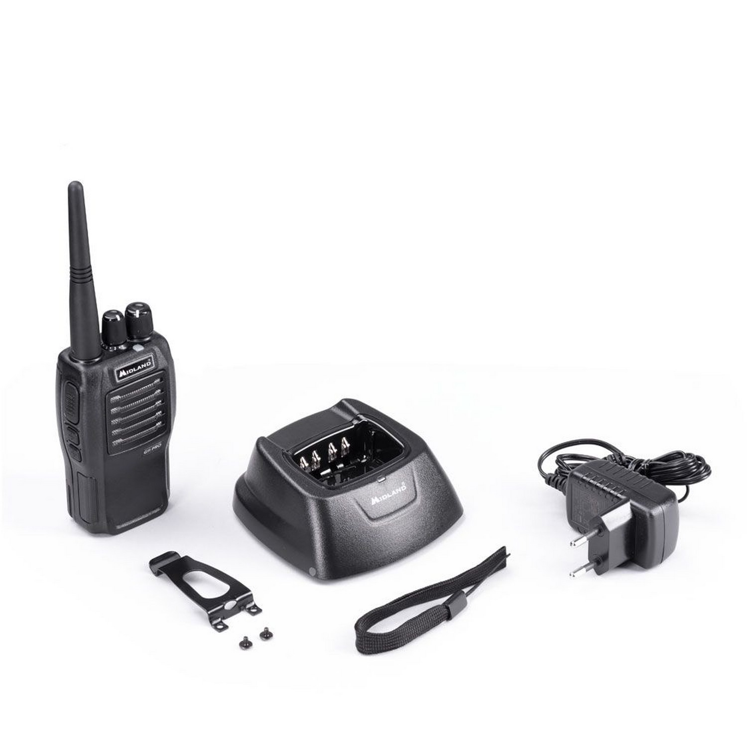 Walkie-talkie negro con cargador, base de carga y adaptador de corriente sobre fondo blanco.