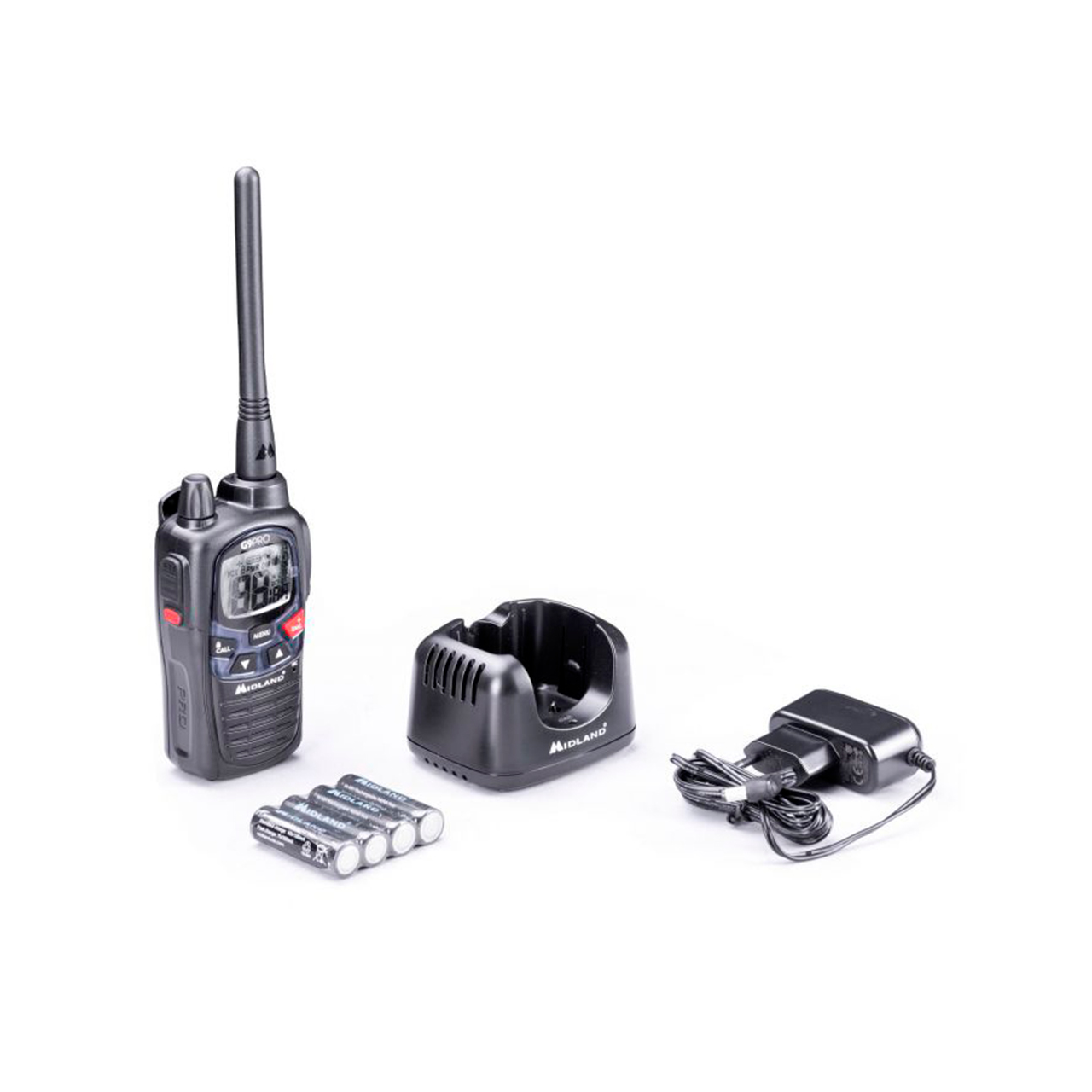 Walkie-talkie negro, cargador, baterías y adaptador sobre fondo blanco.