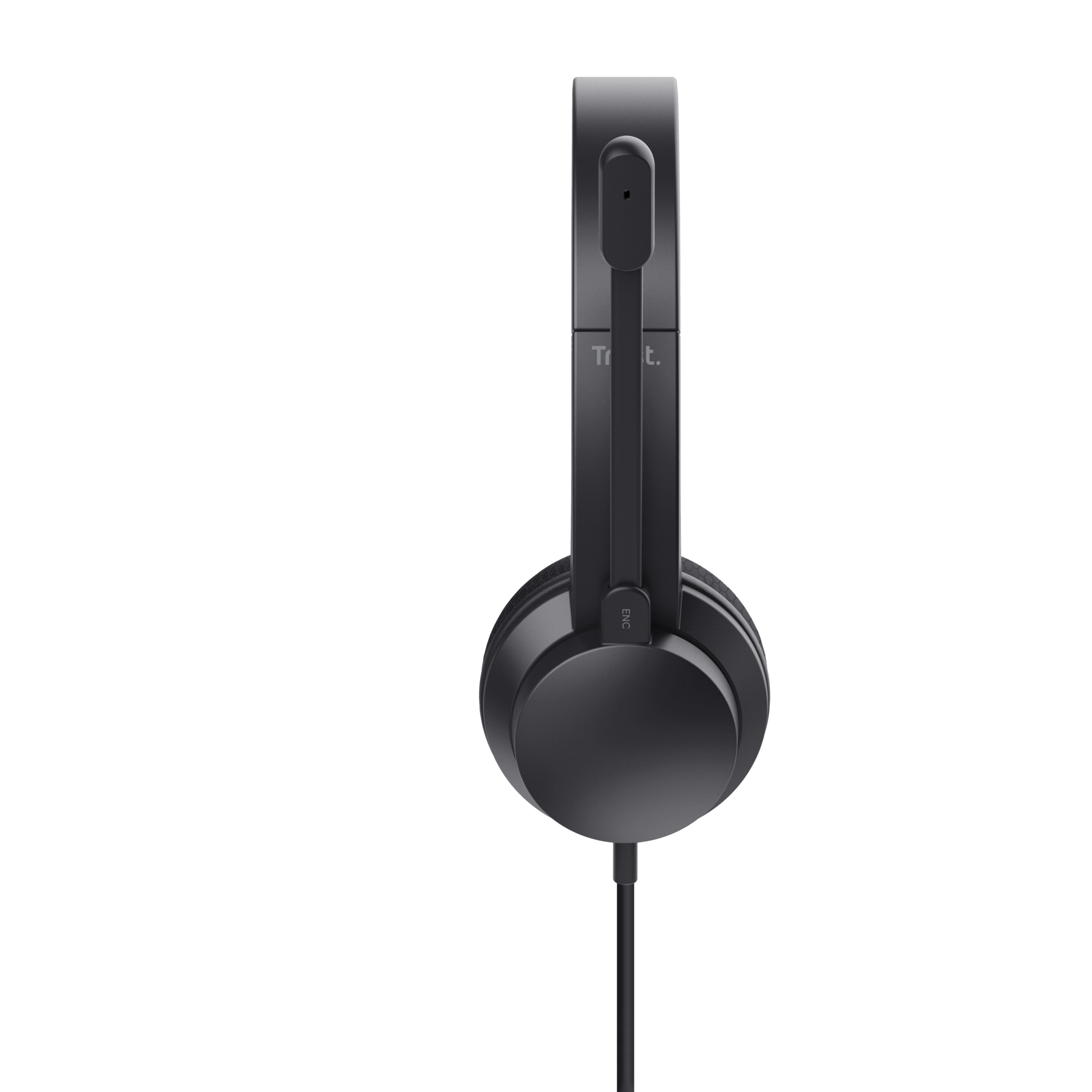 Czarne słuchawki z dołączonym mikrofonem, wiszące na czarnym tle.