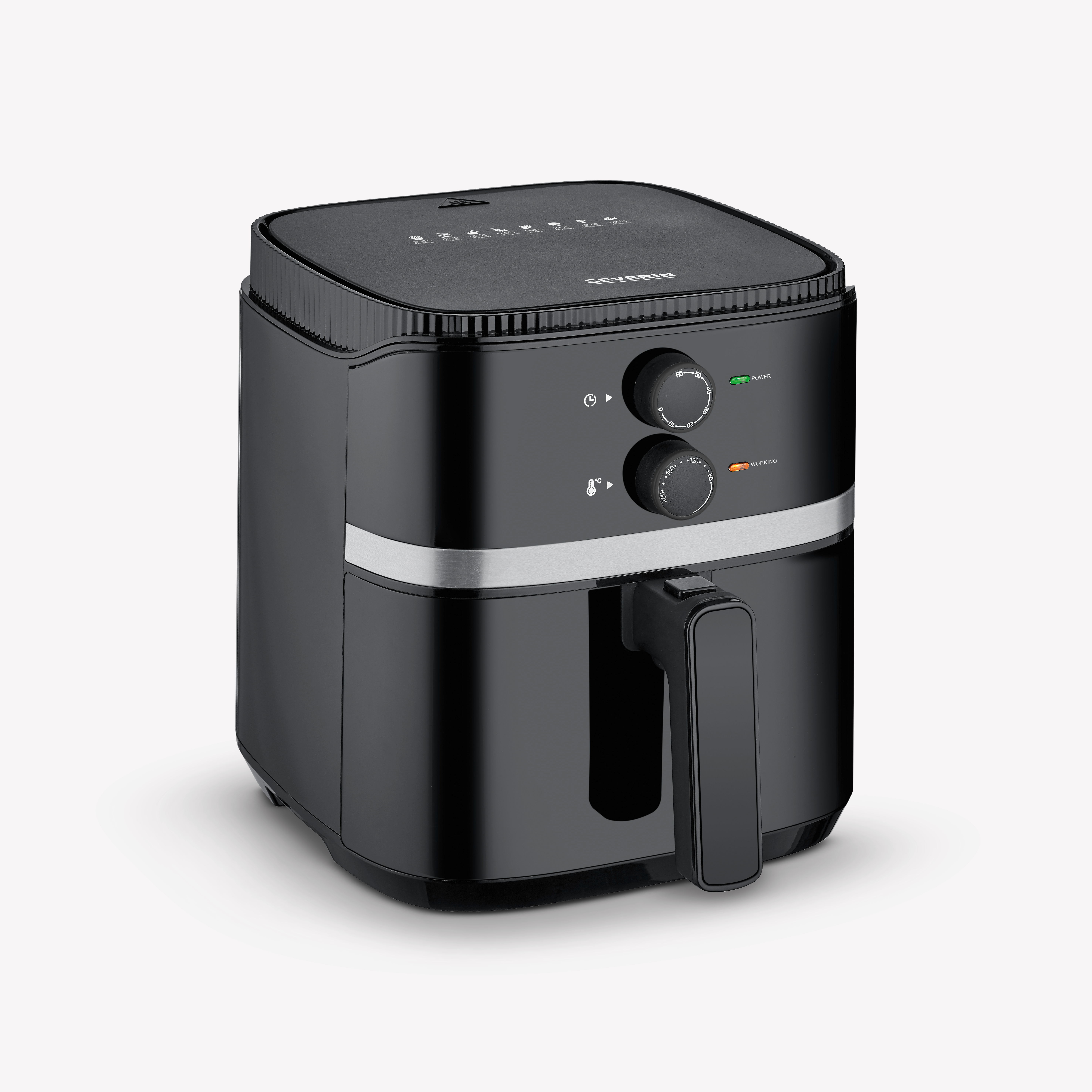 Czarna frytkownica powietrzna z pokrętłami i uchwytem. Kontrolki na górze. Srebrne wykończenie. Tło proste.