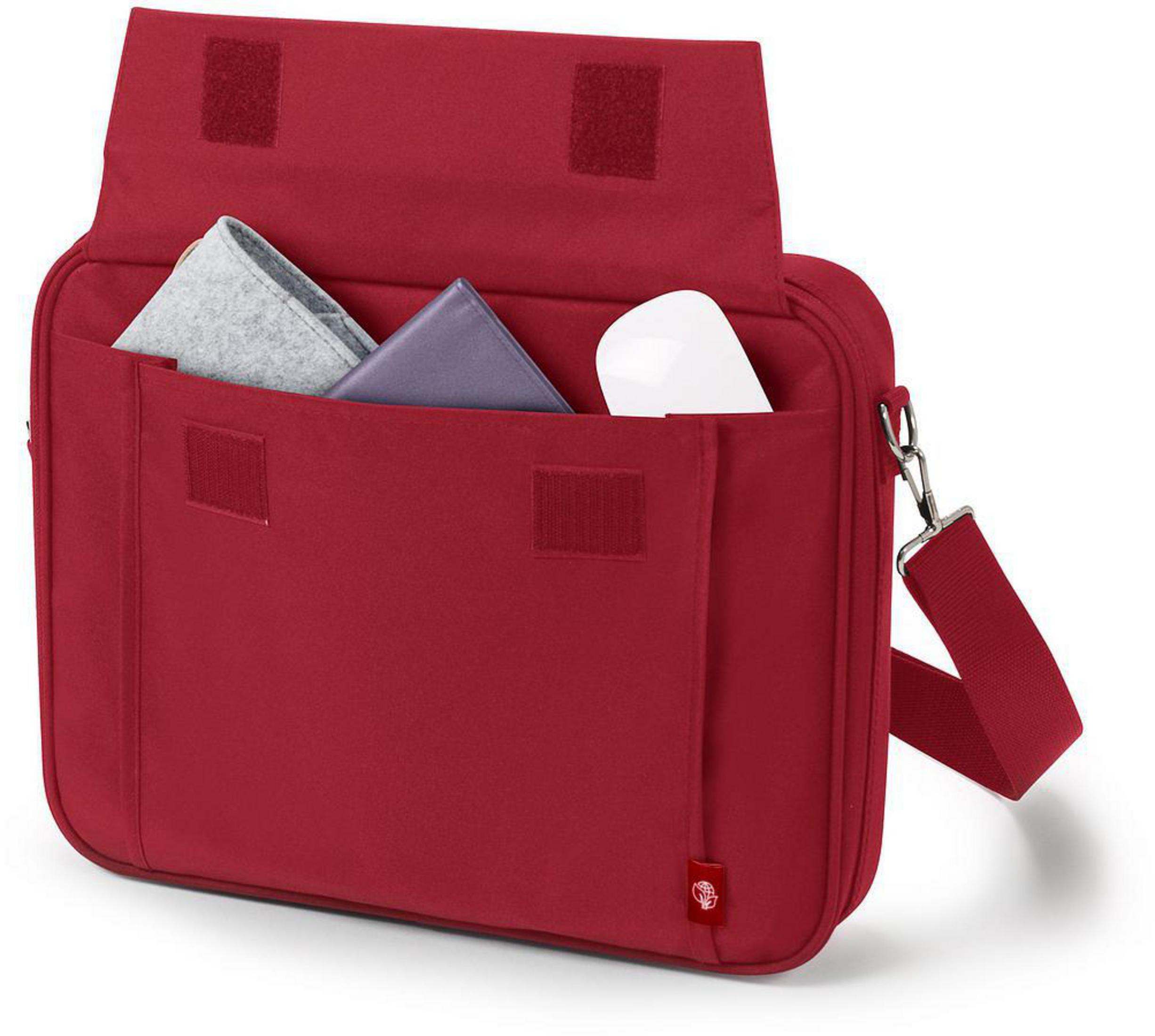 Rote Laptoptasche, offen, mit grauem Sleeve, lila Hülle und weißer Maus, auf weißem Hintergrund.