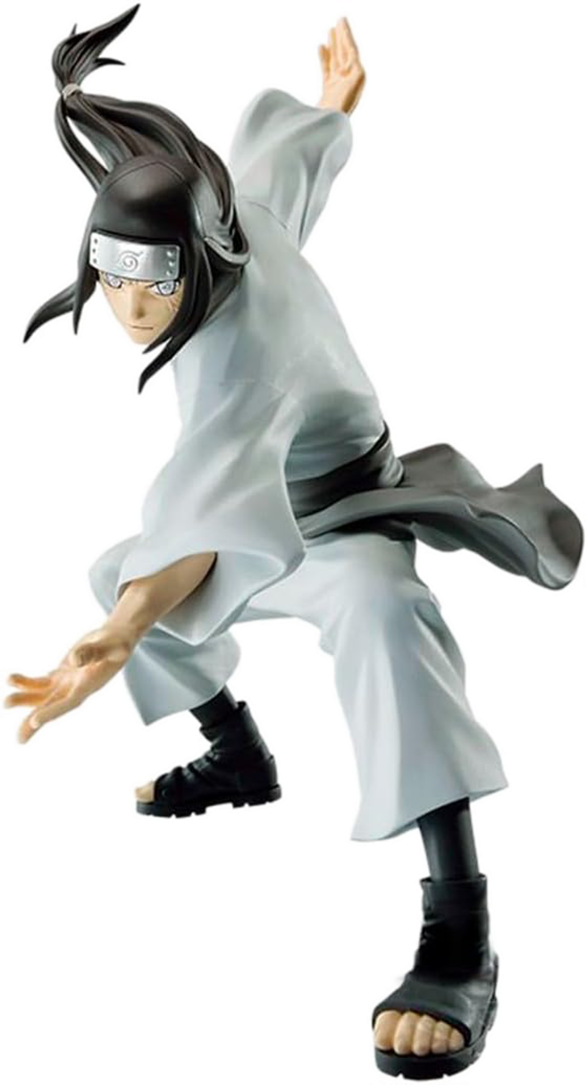 Figura de anime de un hombre con traje blanco, en pose de lucha dinámica.
