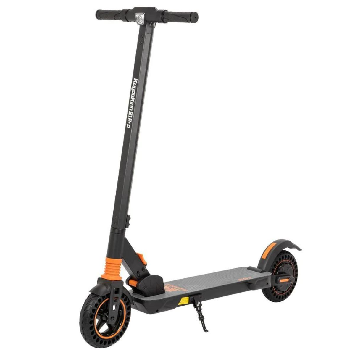 Monopattino elettrico nero e arancione su bianco, con il nome del marchio sullo stelo.