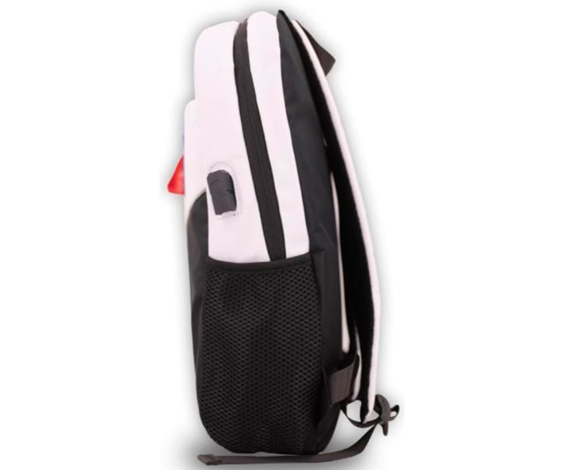 Vista lateral de una mochila, blanca con rayas negras y un bolsillo de malla negro.