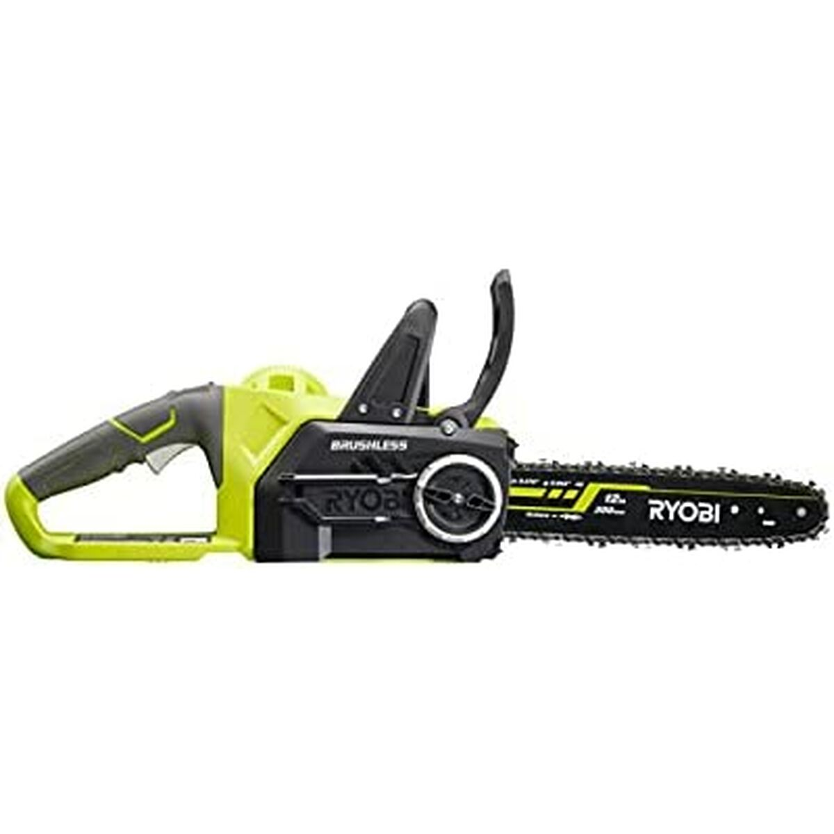Motosierra verde y negra. Marca Ryobi. Aislada sobre fondo blanco. Herramienta eléctrica para cortar.