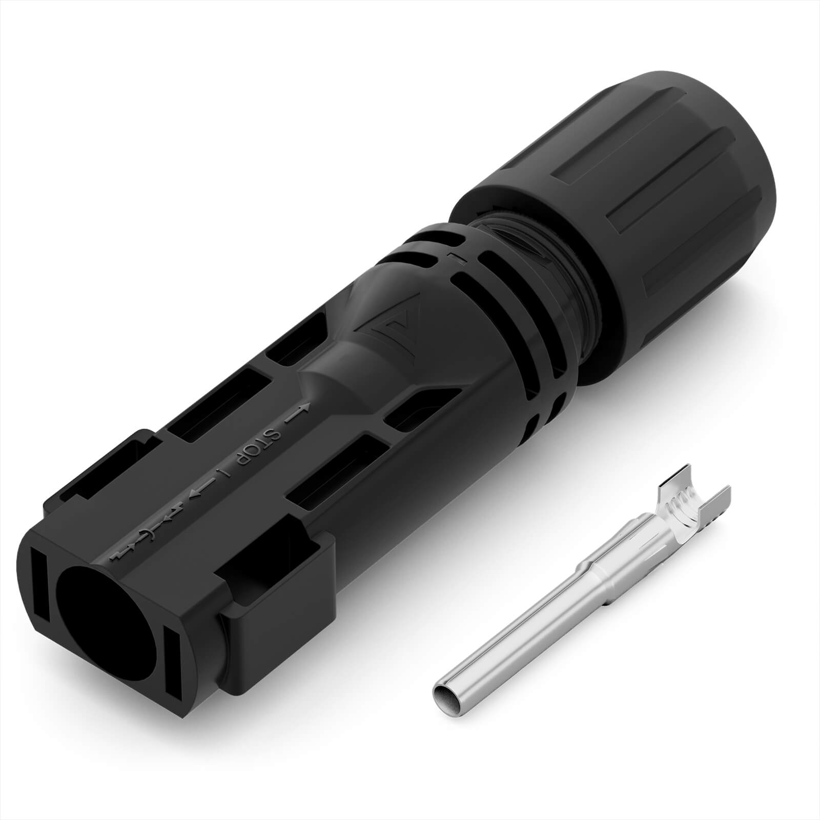 Schwarzer Stecker mit metallischem Stift, isoliert auf weißem Hintergrund.