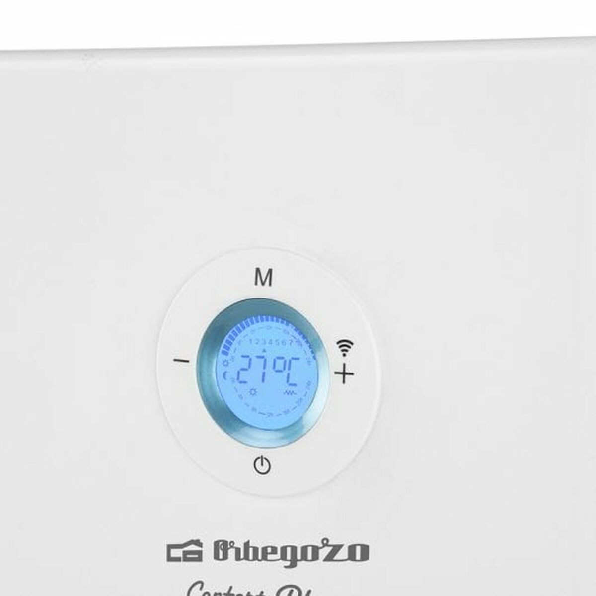 Biały panel sterowania z wyświetlaczem cyfrowym pokazującym 27°C. Posiada przyciski do regulacji temperatury i symbol wifi.