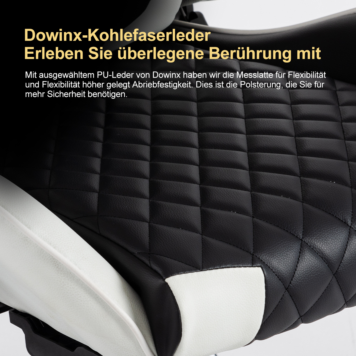 Nahaufnahme des gesteppten Ledersitzes eines schwarz-weißen Stuhls. Text über Material.