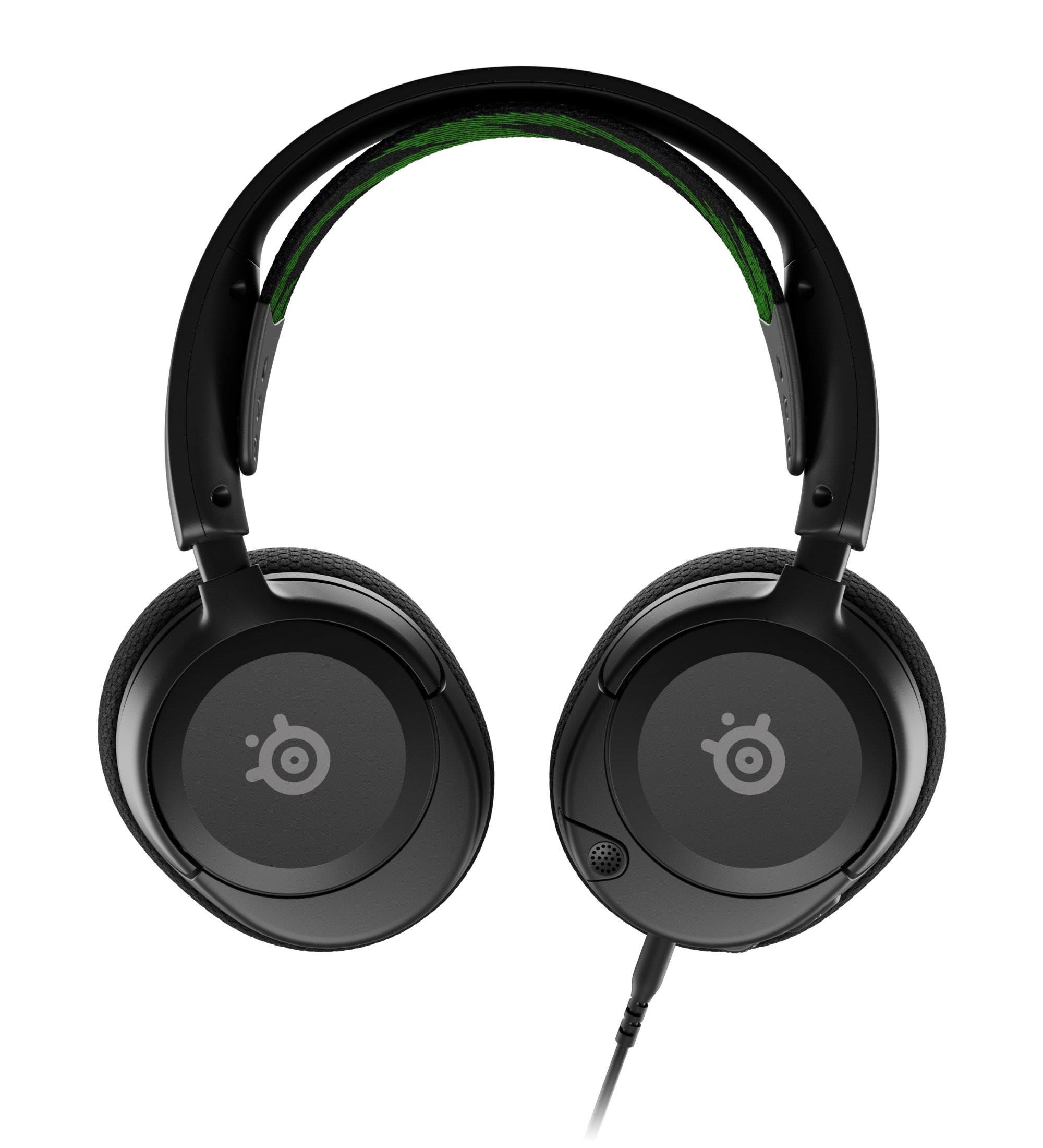 Yeşil vurgular ve SteelSeries logosu ile siyah oyun kulaklıkları.