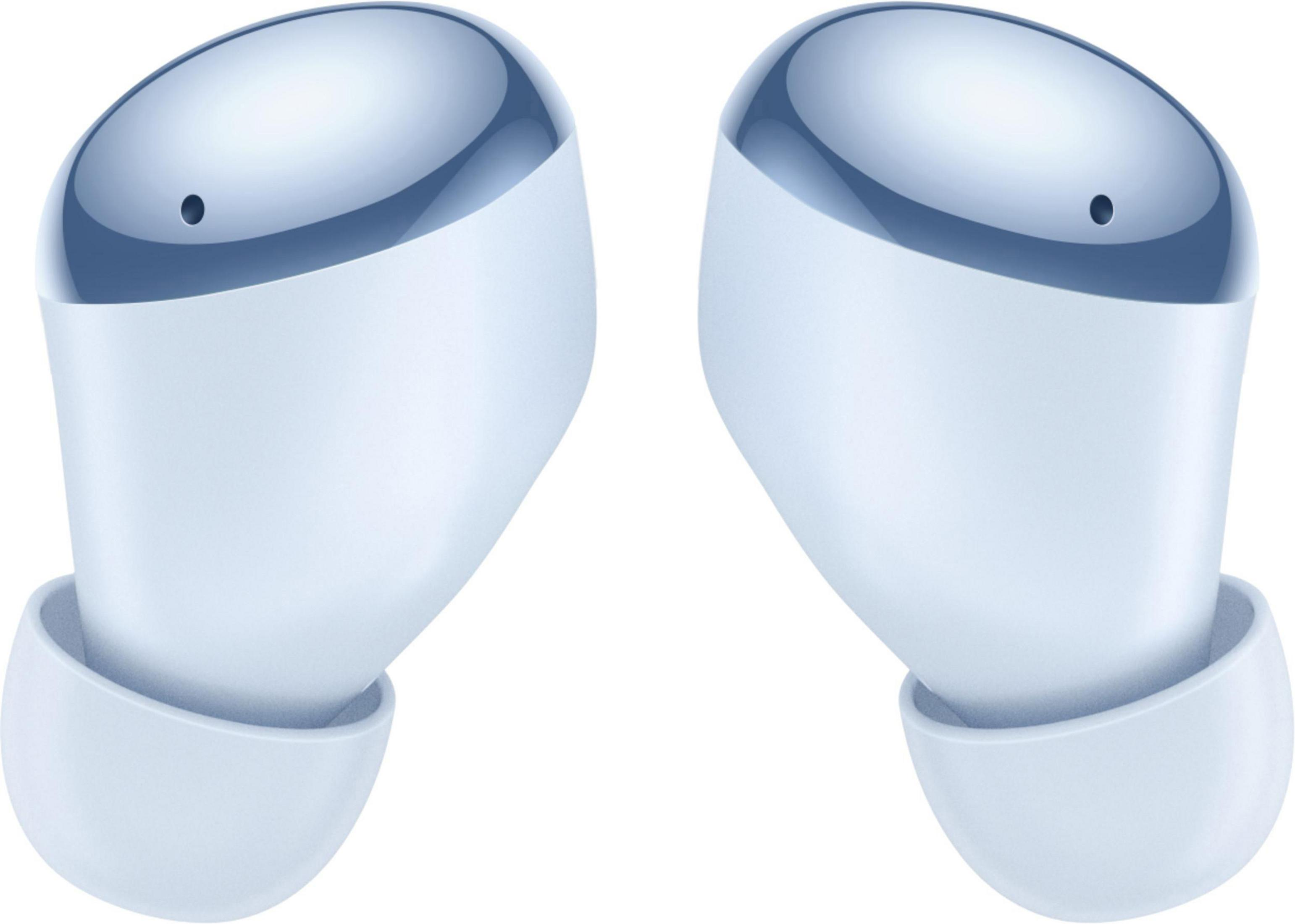 Dwa błękitne bezprzewodowe słuchawki douszne ze srebrnymi wierzchami. Na niebieskim tle.