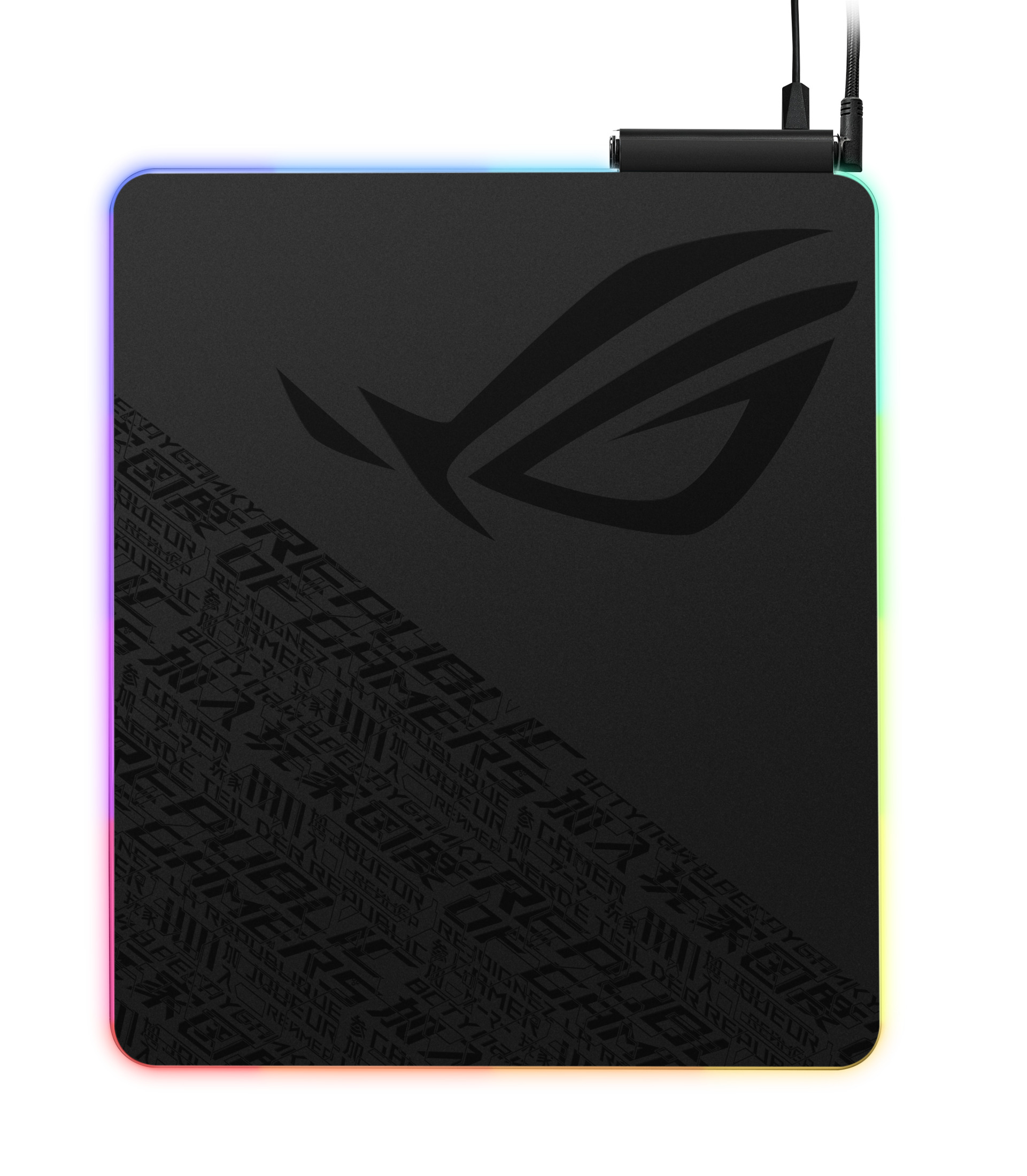 Un tappetino per mouse da gioco nero con il logo ROG e vari modelli di testo in più colori.