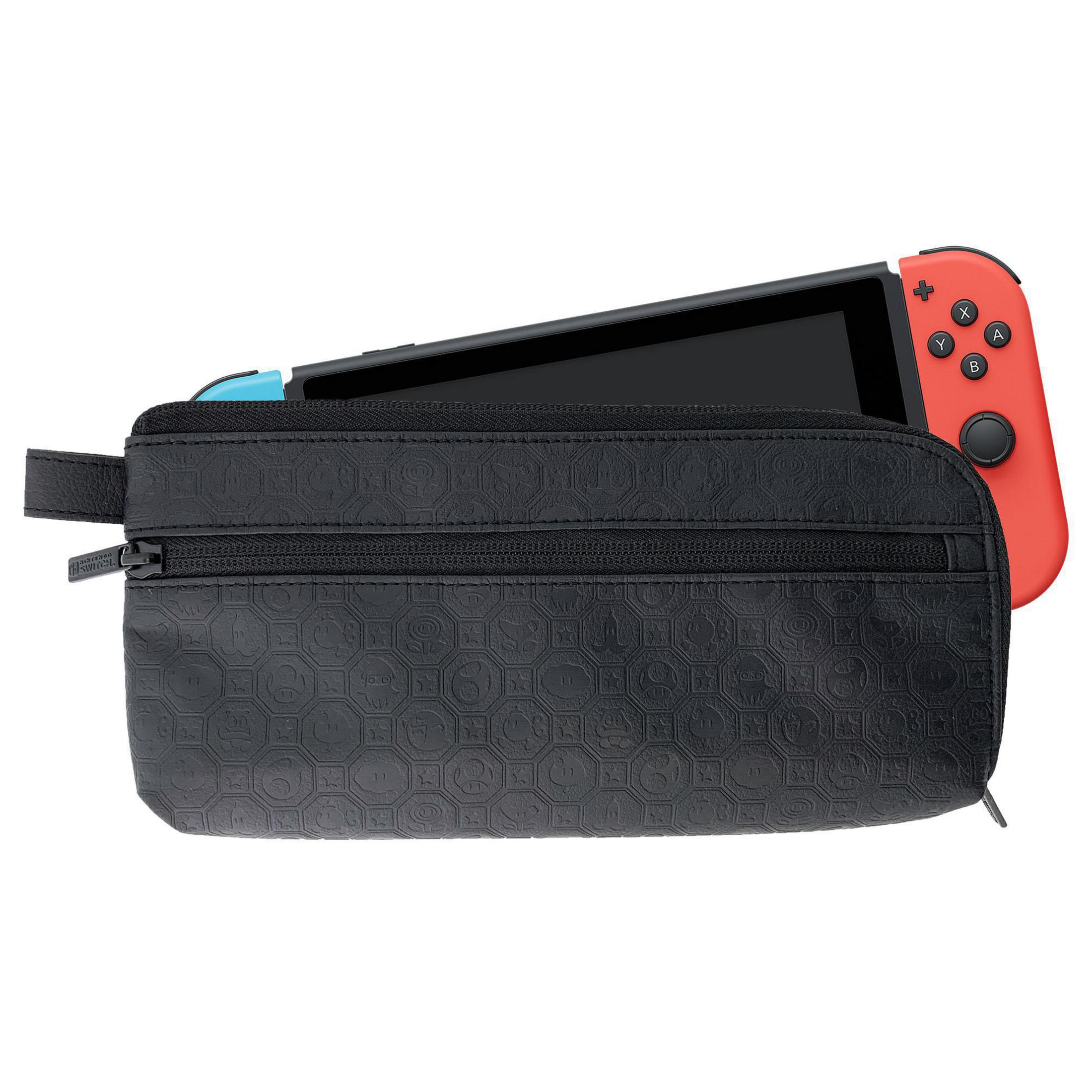 Eine schwarze Hülle enthält eine Nintendo Switch Konsole, roter Joy-Con rechts.
