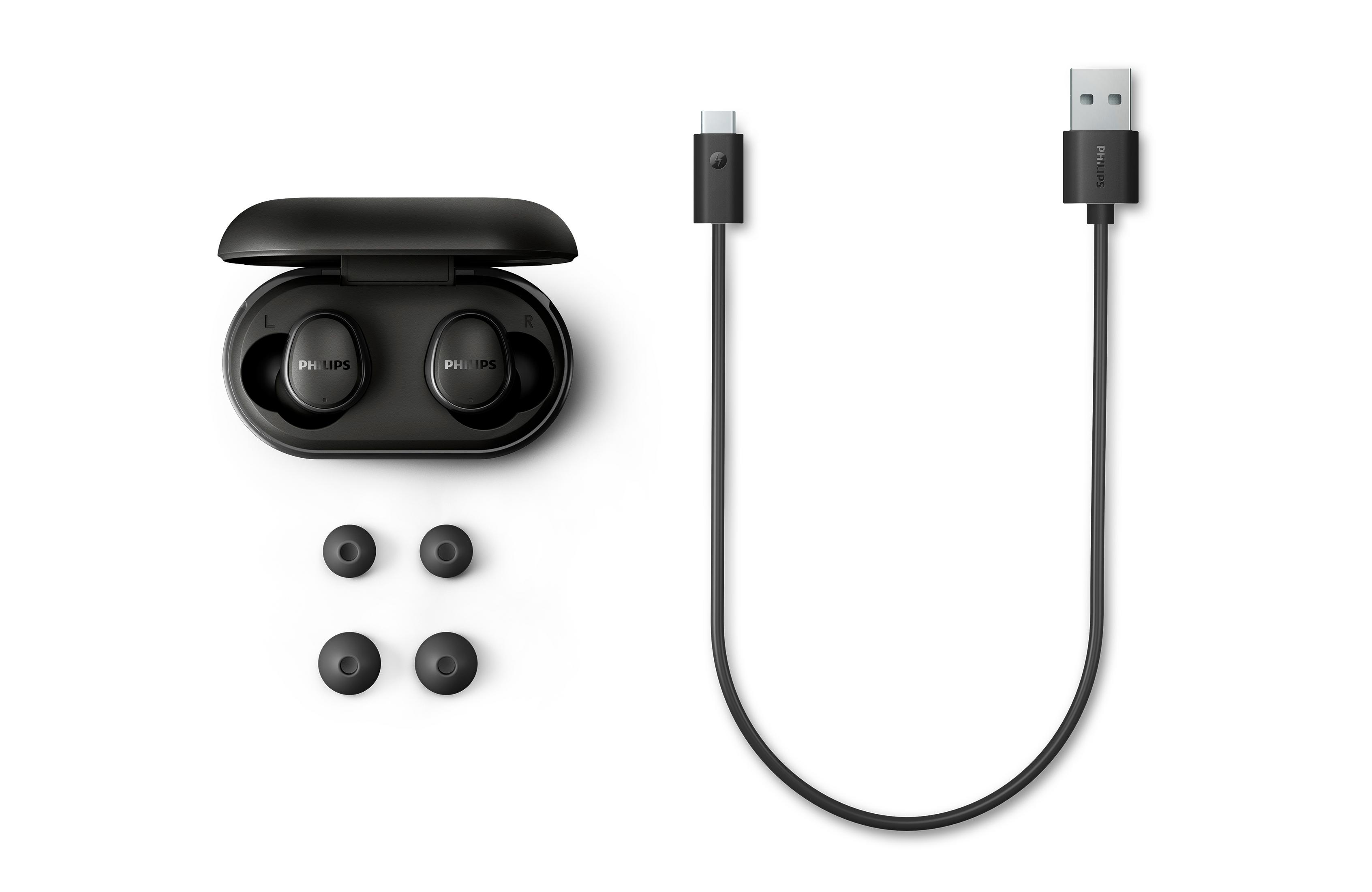 Auricolari neri con custodia di ricarica e auricolari di ricambio. Cavo di ricarica USB-C.