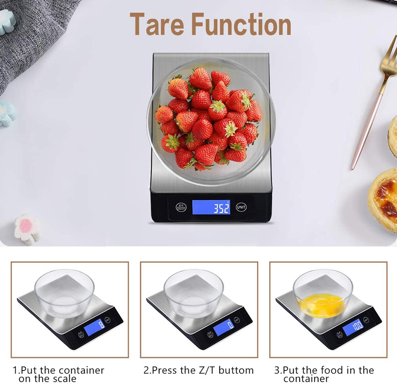 Eine Waage mit einer Glasschüssel mit Erdbeeren darauf. Anweisungen werden angezeigt.