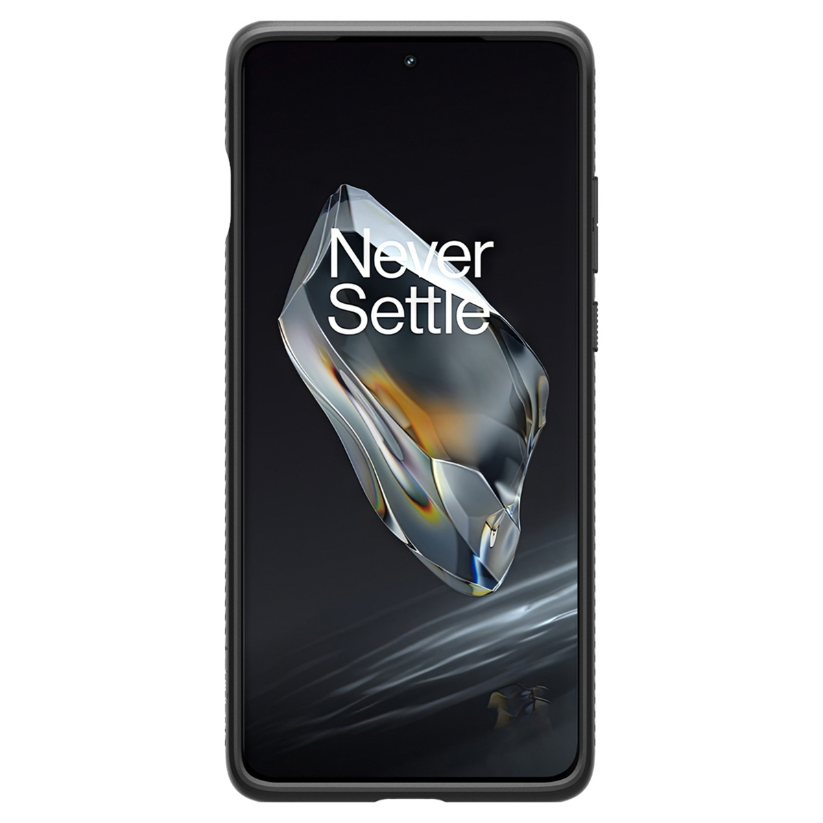 Smartphone nero con custodia nera, che mostra il logo bianco 'Never Settle' e un design geometrico sullo schermo.
